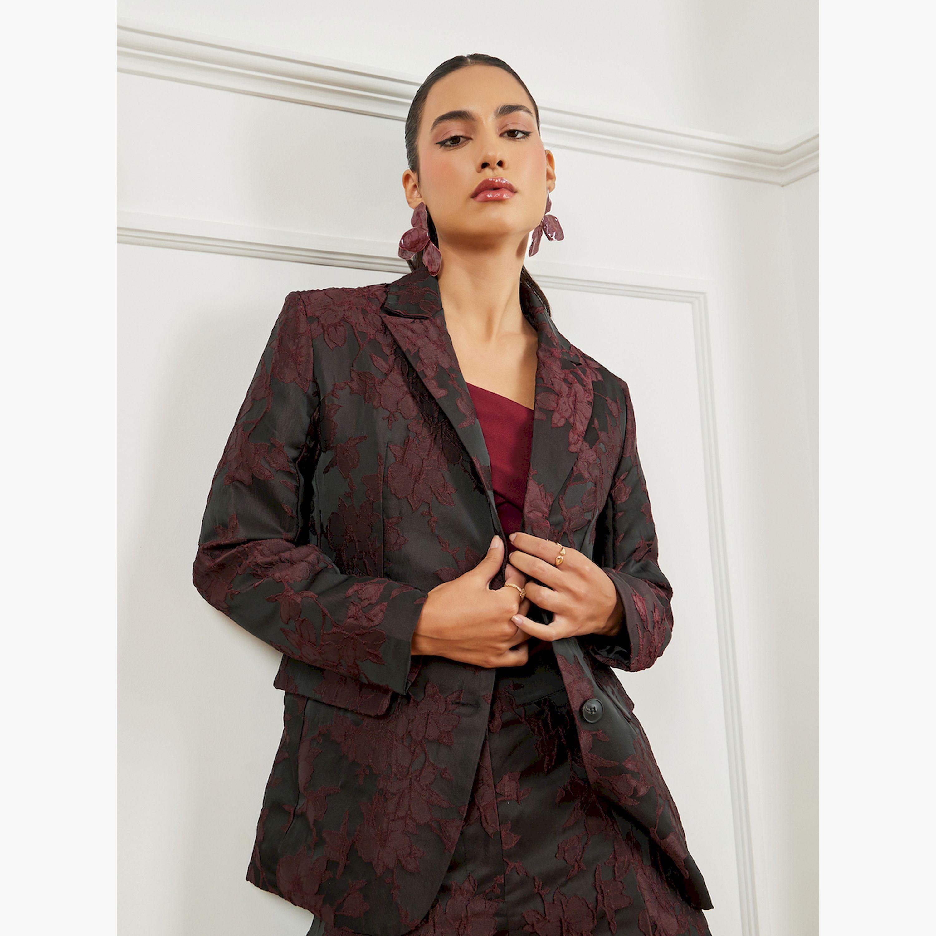 بليزر بصدر مزدوج وصفين أزرار مع تفاصيل جاكار-women-clothing-coatsandjackets-blazers-image-1