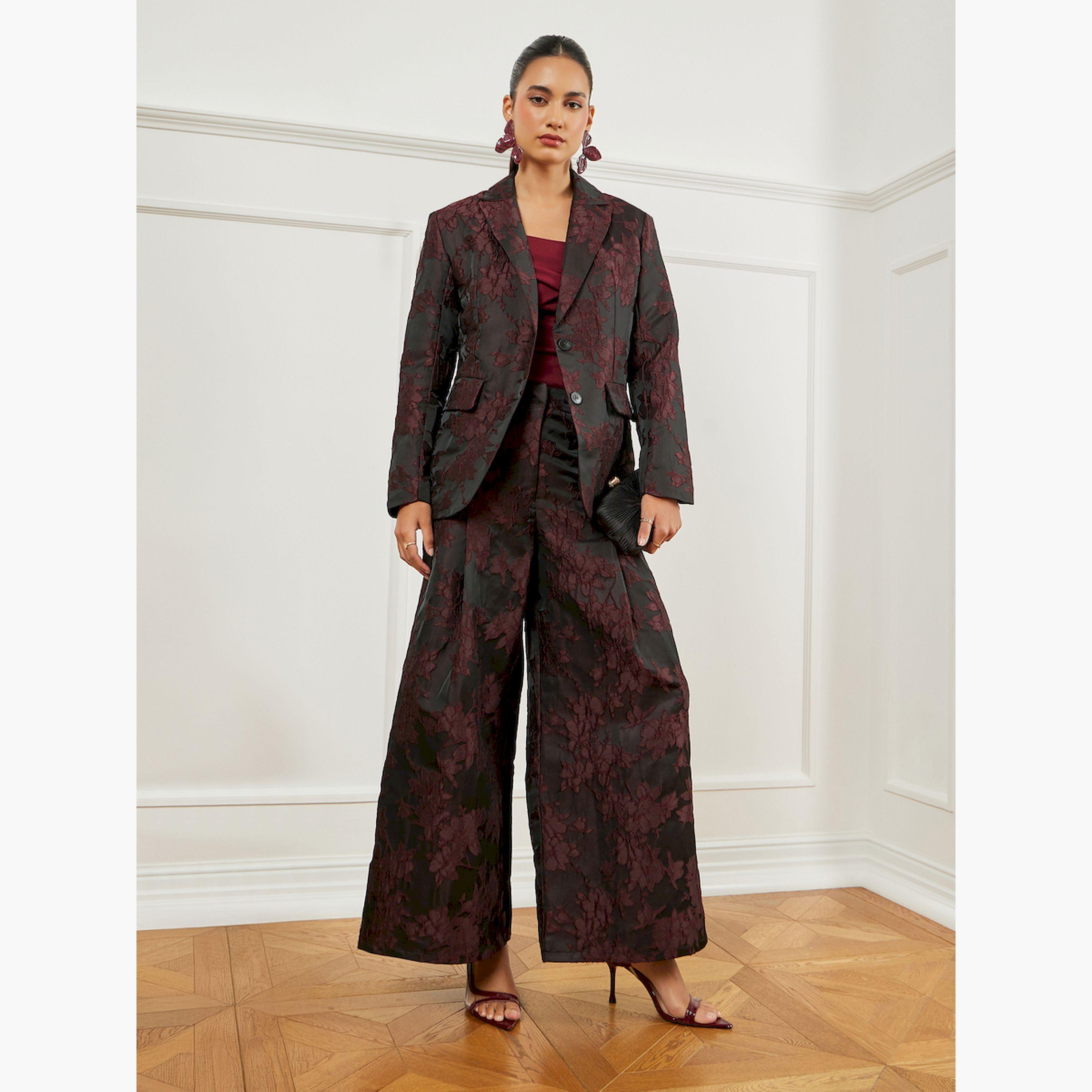 بليزر بصدر مزدوج وصفين أزرار مع تفاصيل جاكار-women-clothing-coatsandjackets-blazers-image-2
