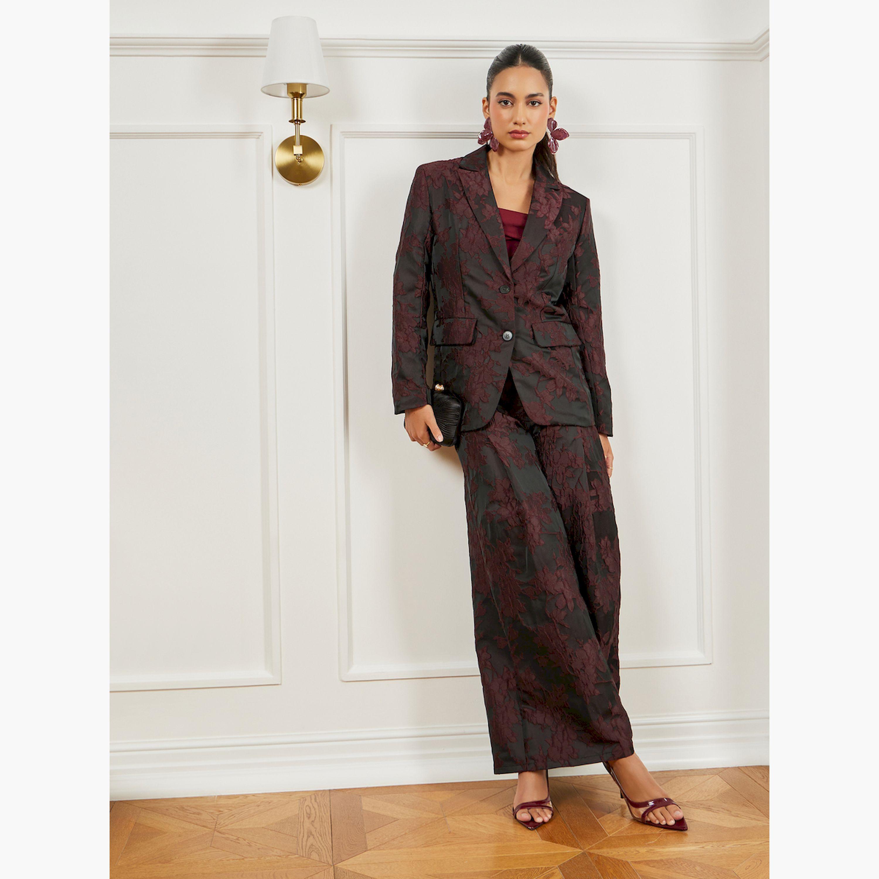 بليزر بصدر مزدوج وصفين أزرار مع تفاصيل جاكار-women-clothing-coatsandjackets-blazers-image-3