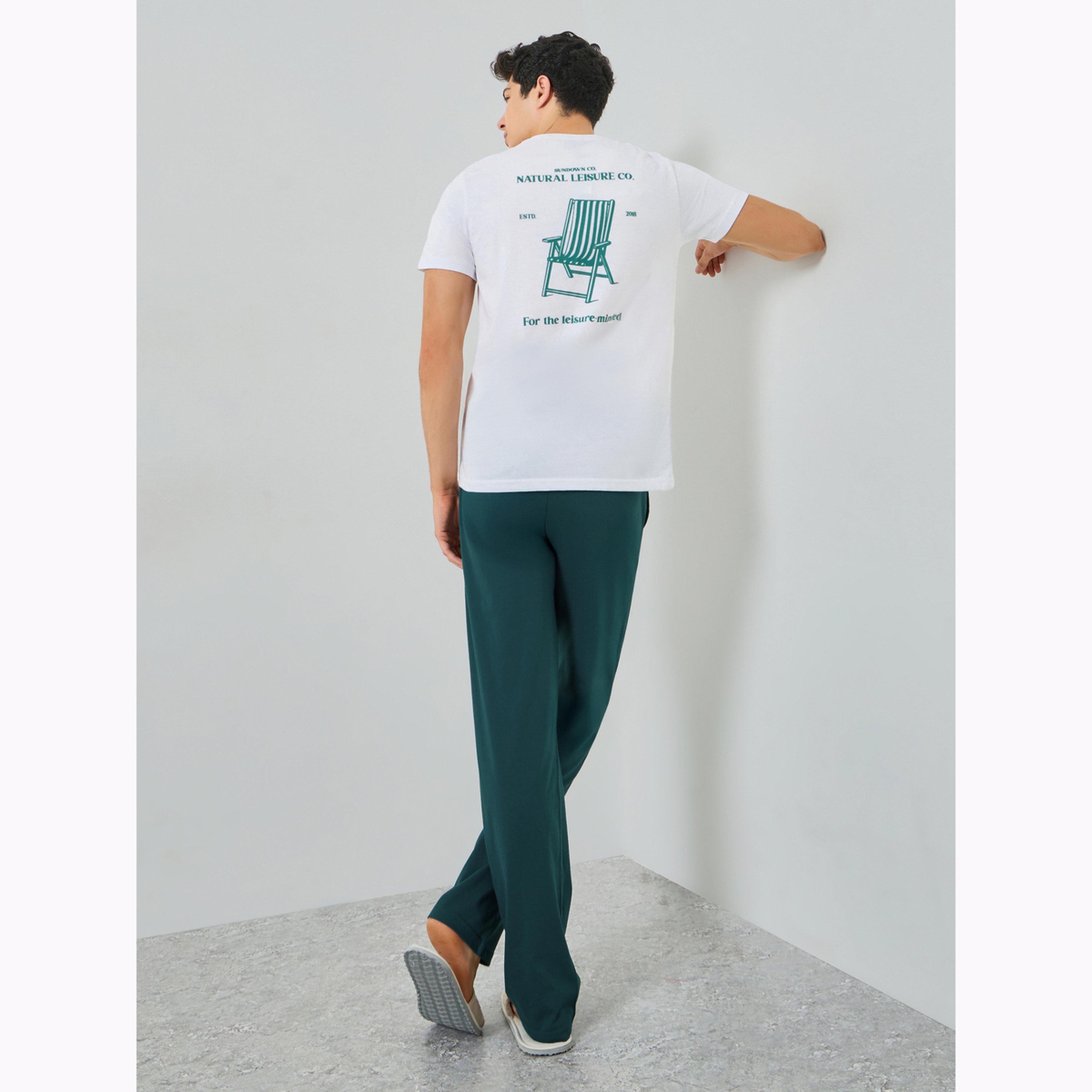 طقم بيجاما من بنطال وتيشيرت بطبعة في الخلف للرجال-men-clothing-nightwear-sets-image-2