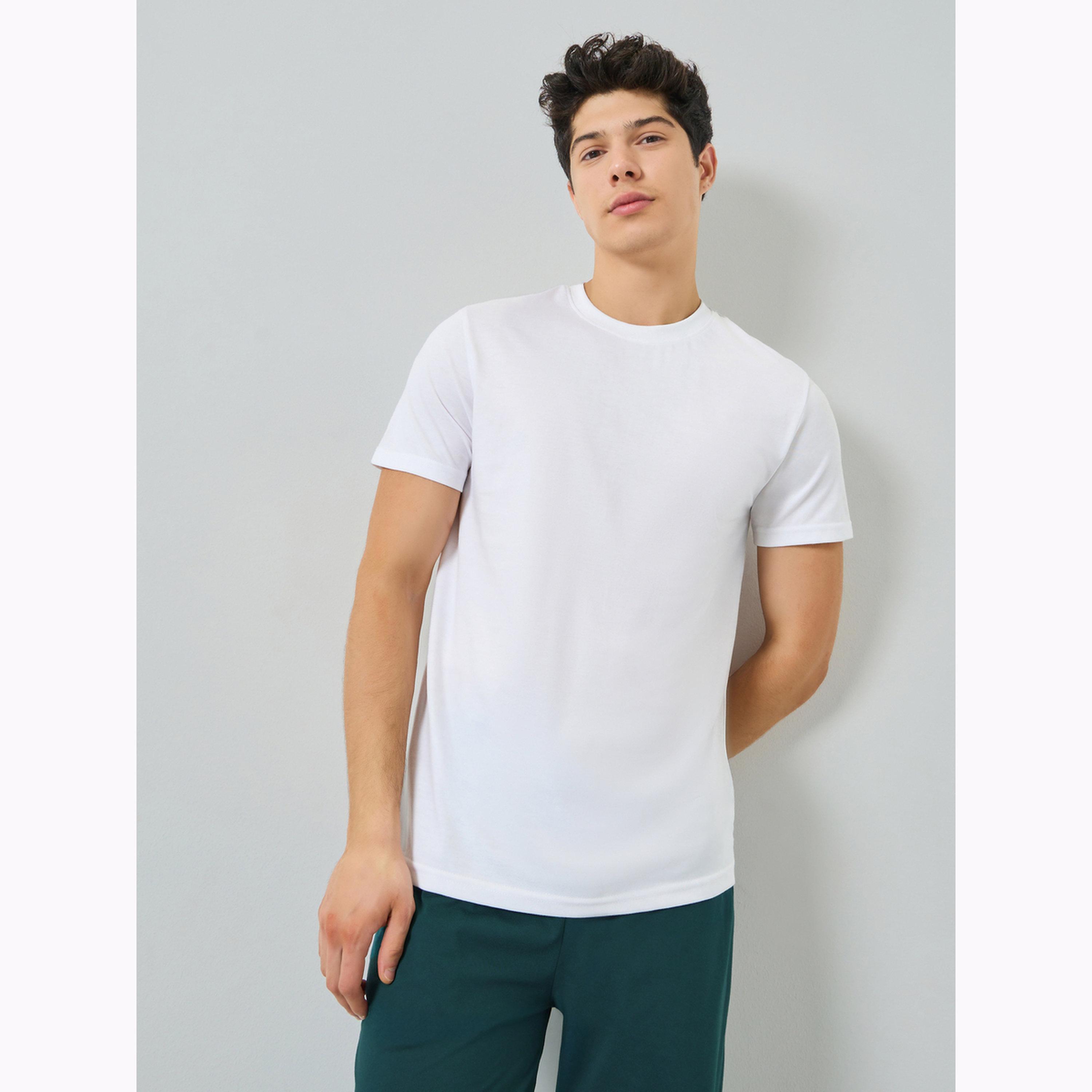 طقم بيجاما من بنطال وتيشيرت بطبعة في الخلف للرجال-men-clothing-nightwear-sets-image-3