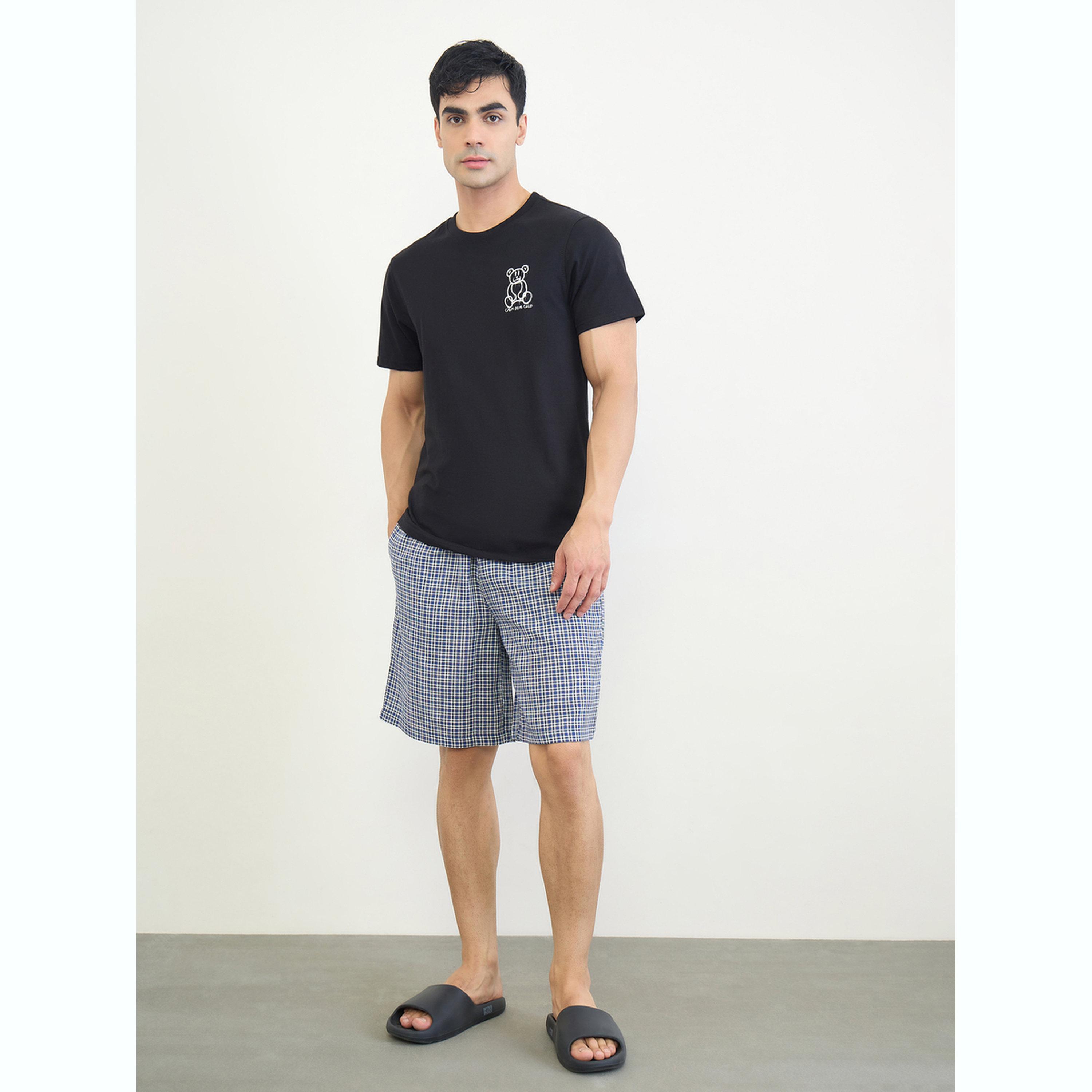 مجموعة من شورت كاروهات وتيشيرت قطن مطبوع-men-clothing-nightwear-sets-image-1