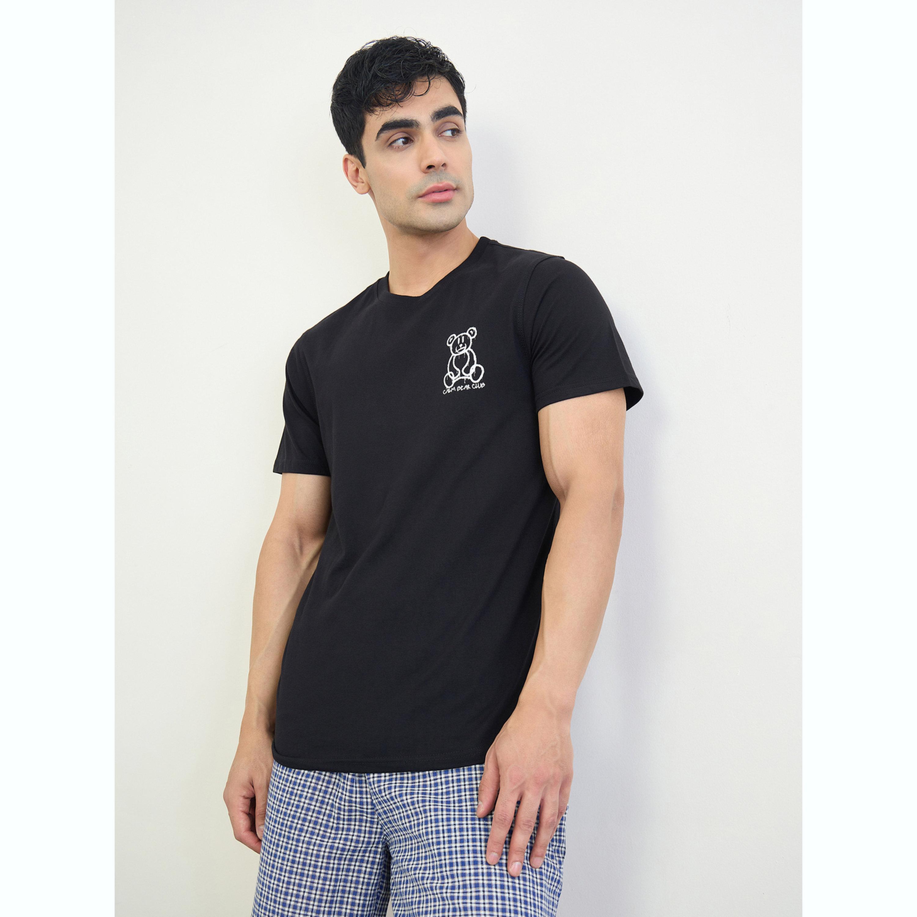 مجموعة من شورت كاروهات وتيشيرت قطن مطبوع-men-clothing-nightwear-sets-image-3