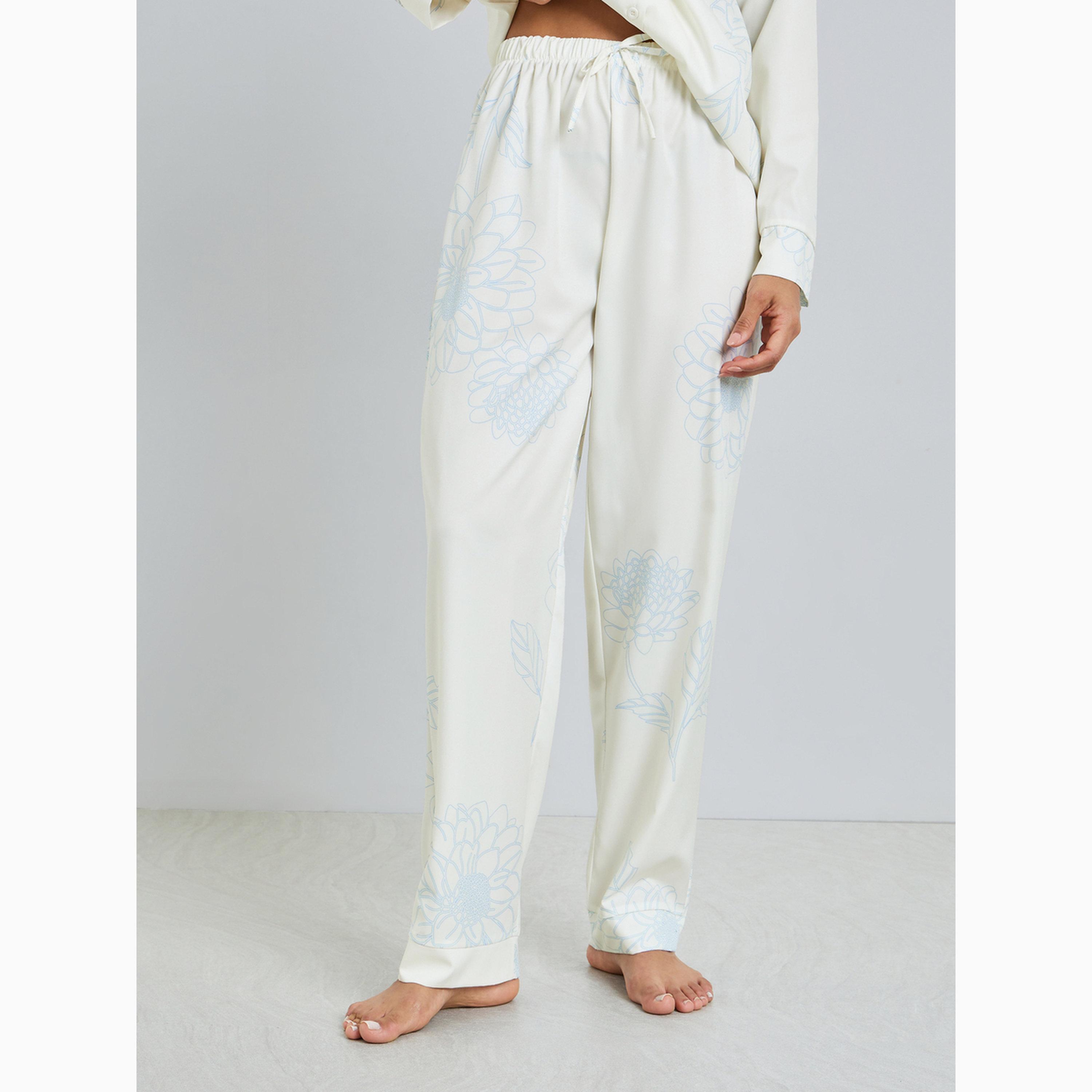 Styli Large Scale Floral Print Button Through Shirt and Pyjama Set-women-clothing-nightwear-pyjamas-longsets-image-4