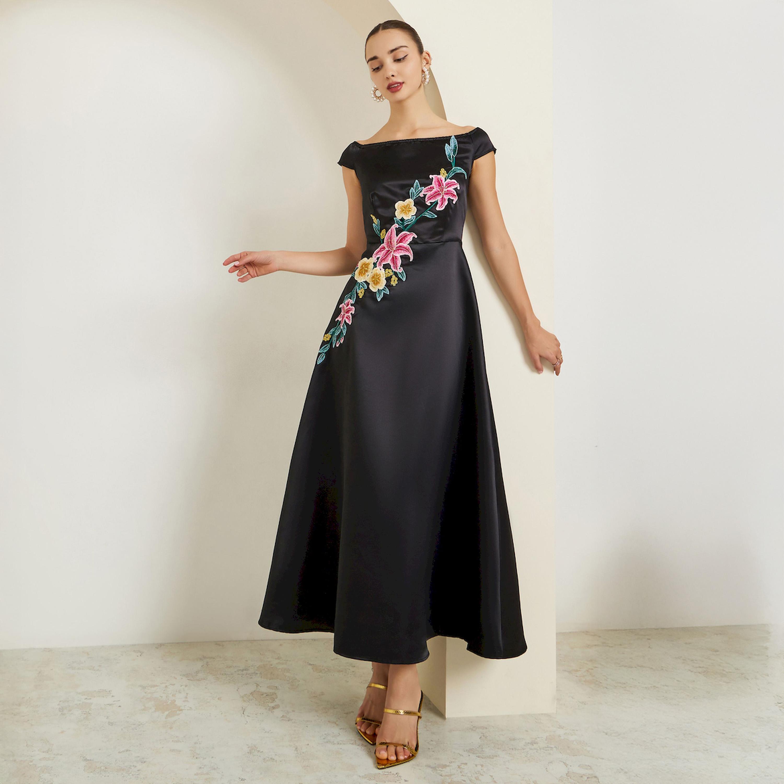 فستان طويل مطرز مكشوف الكتفين-women-clothing-dresses-image-1