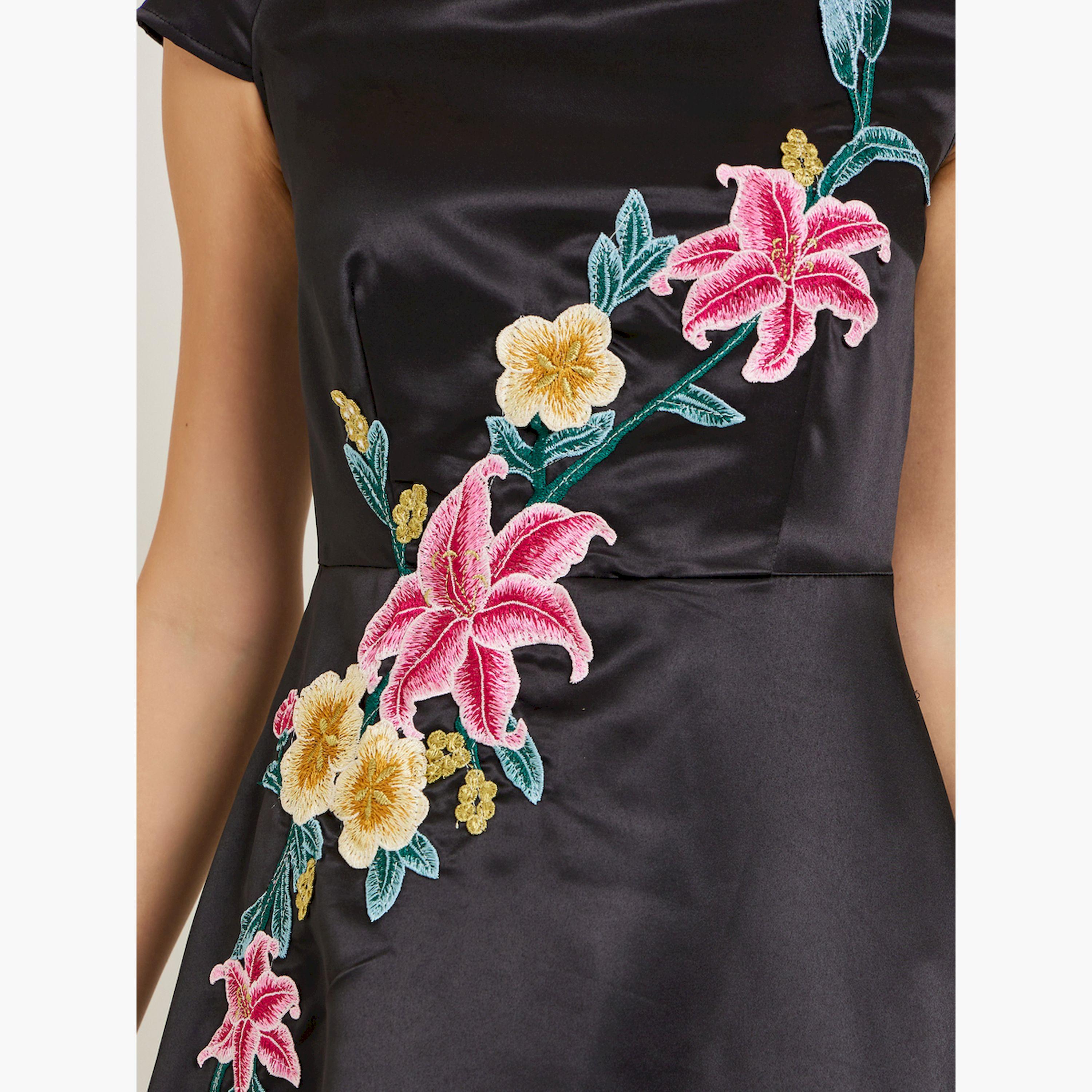 Styli Back Off Shoulder Embroidered Applique Maxi Dress-women-clothing-dresses-image-5