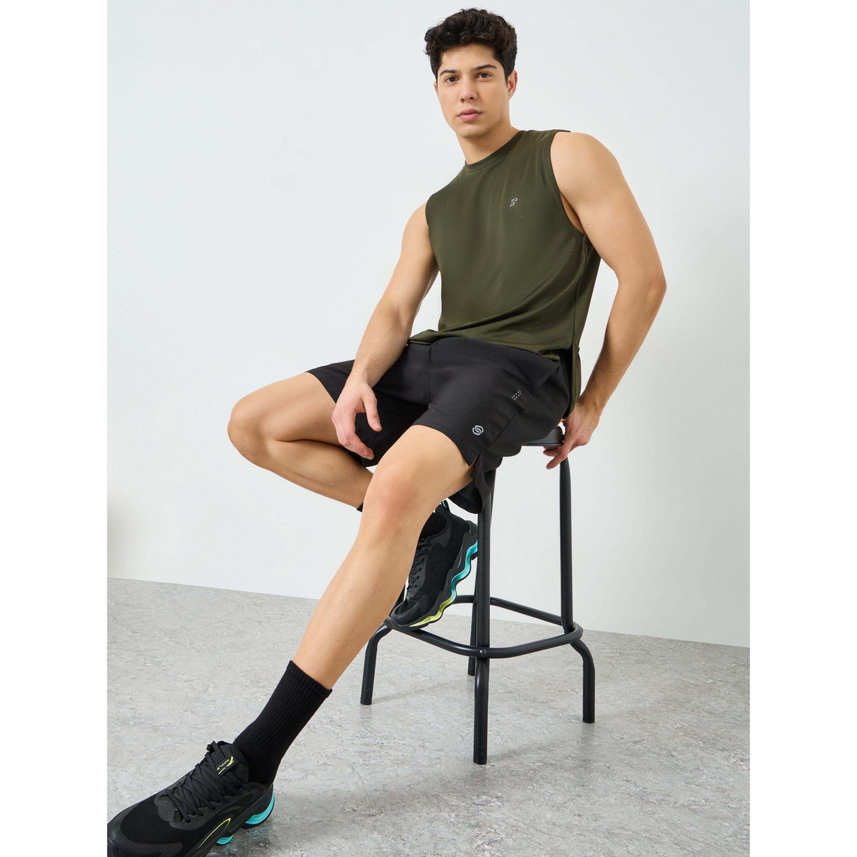 شورت رياضي للتدريب بقصة عادية-sports-men-clothing-bottoms-shorts-image-3
