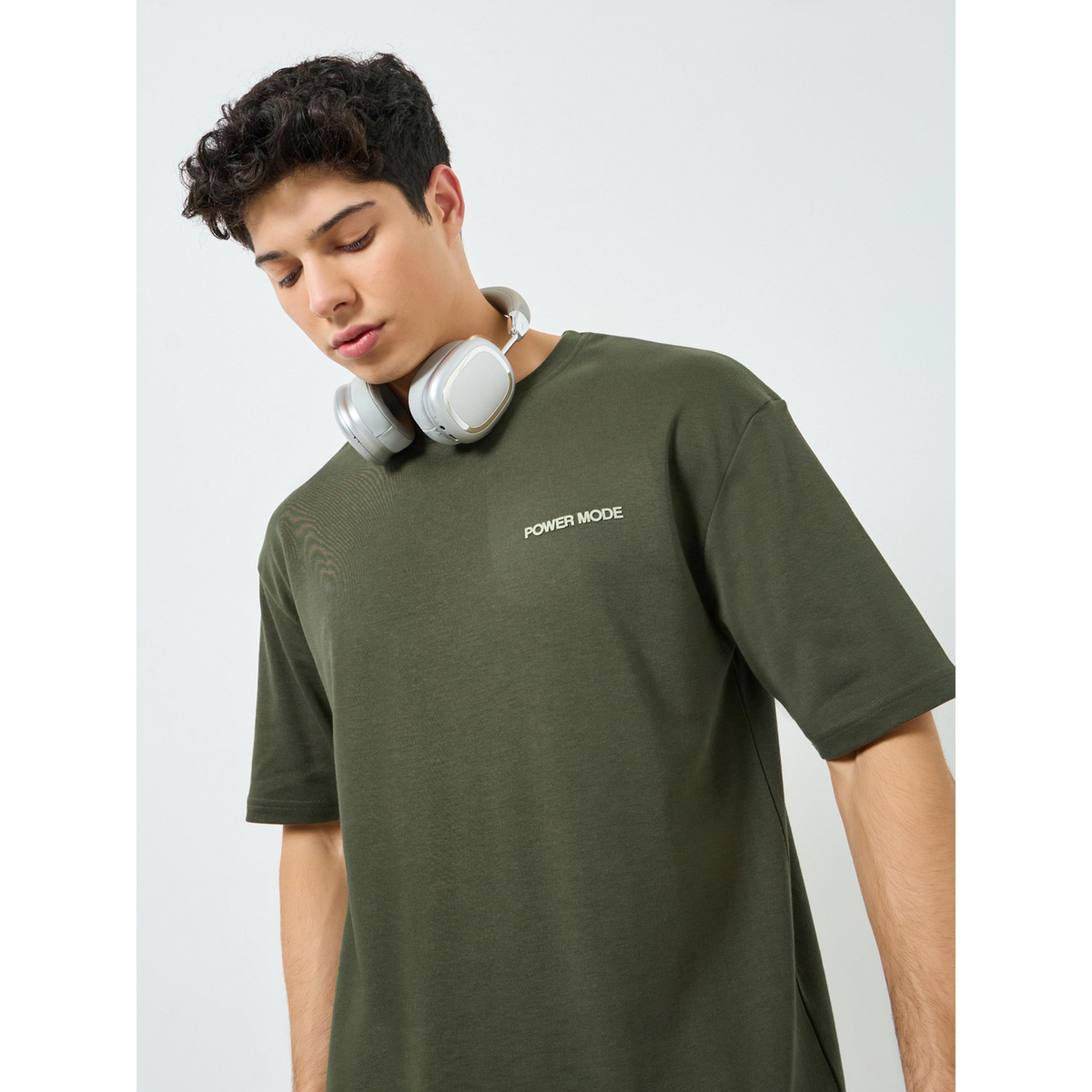 تيشيرت واسع بطبعة صغيرة-men-clothing-sportswearandactivewear-tshirtsandpolos-image-3