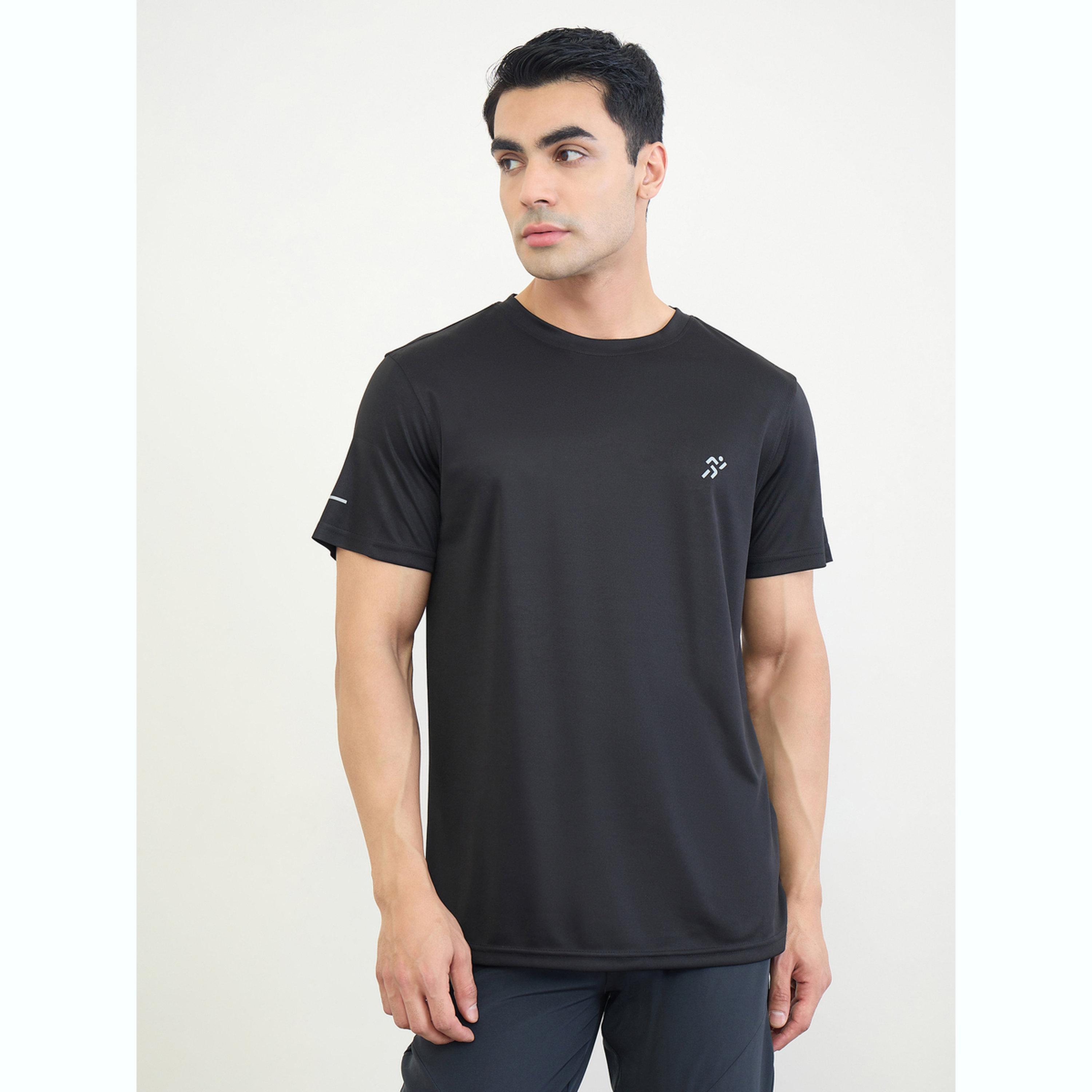 تيشيرت رياضي بقصة عادية وتفاصيل عاكسة-men-clothing-sportswearandactivewear-tshirtsandpolos-image-1