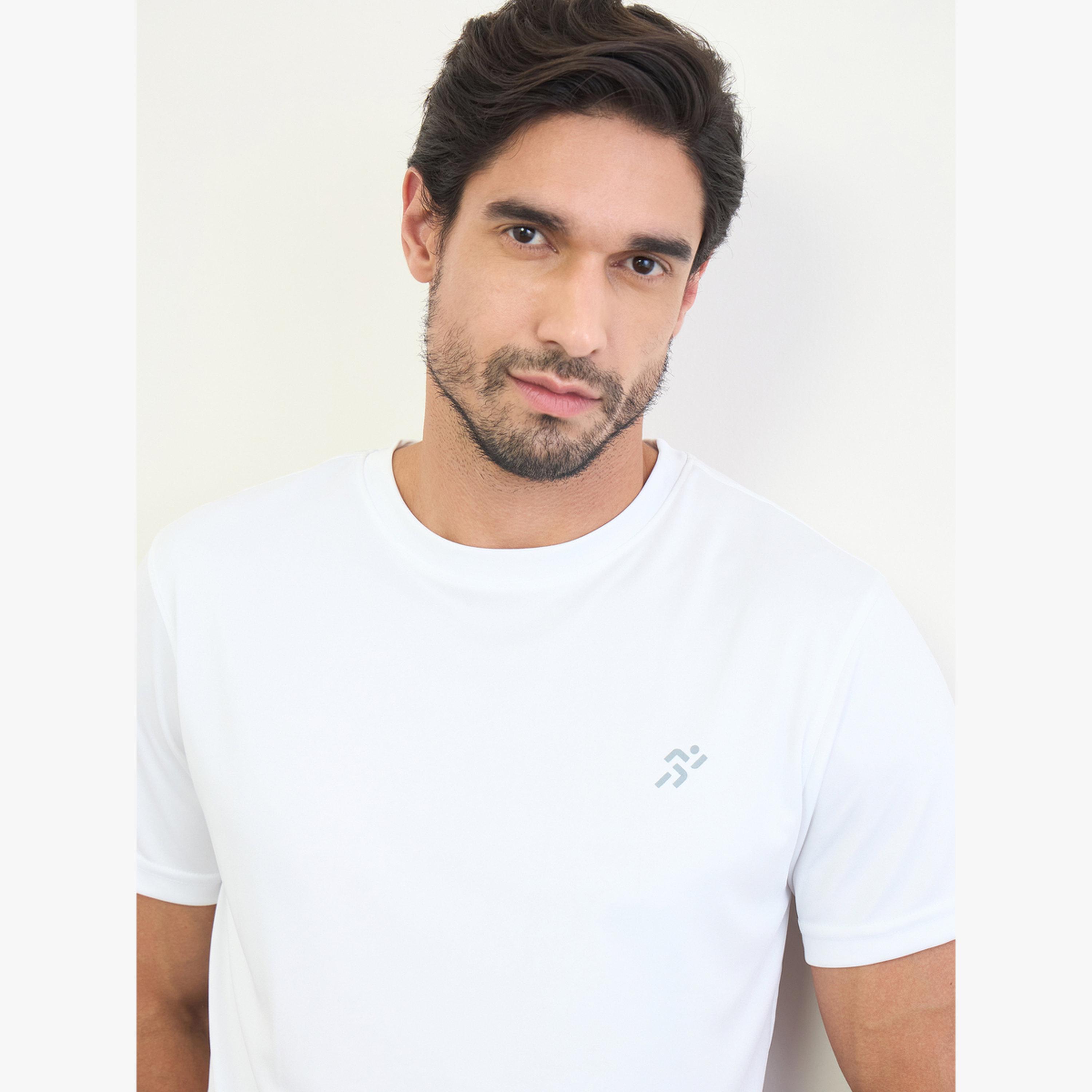 Styli Men Reflective Detail Regular Fit Active T-Shirt-men-clothing-sportswearandactivewear-tshirtsandpolos-image-4