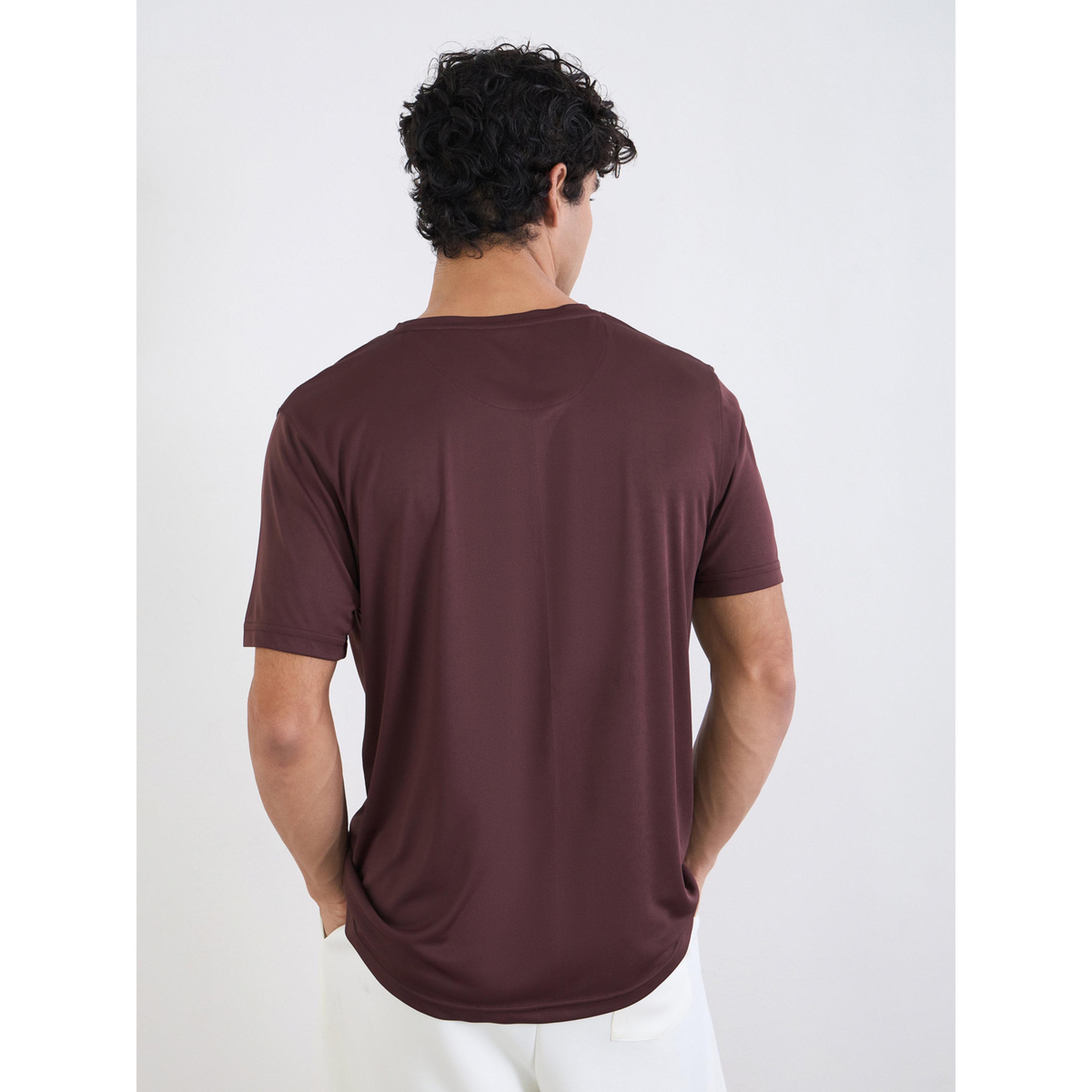 تيشيرت رياضي بطبعة صدر وقصة عادية-men-clothing-sportswearandactivewear-tshirtsandpolos-image-4