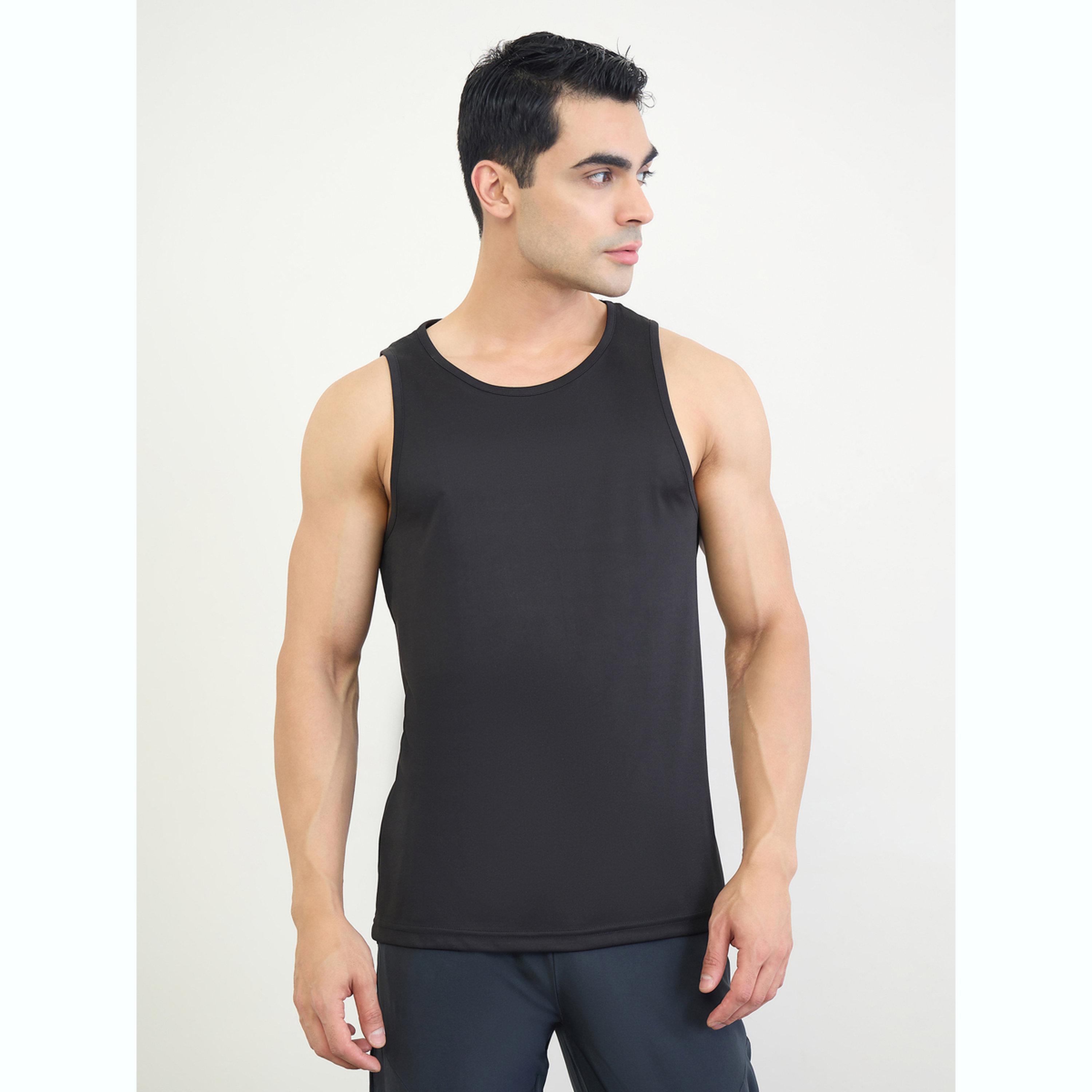 تيشيرت رياضي بدون أكمام بقصة عادية وطبعة خلفية-men-clothing-sportswearandactivewear-tshirtsandpolos-image-1