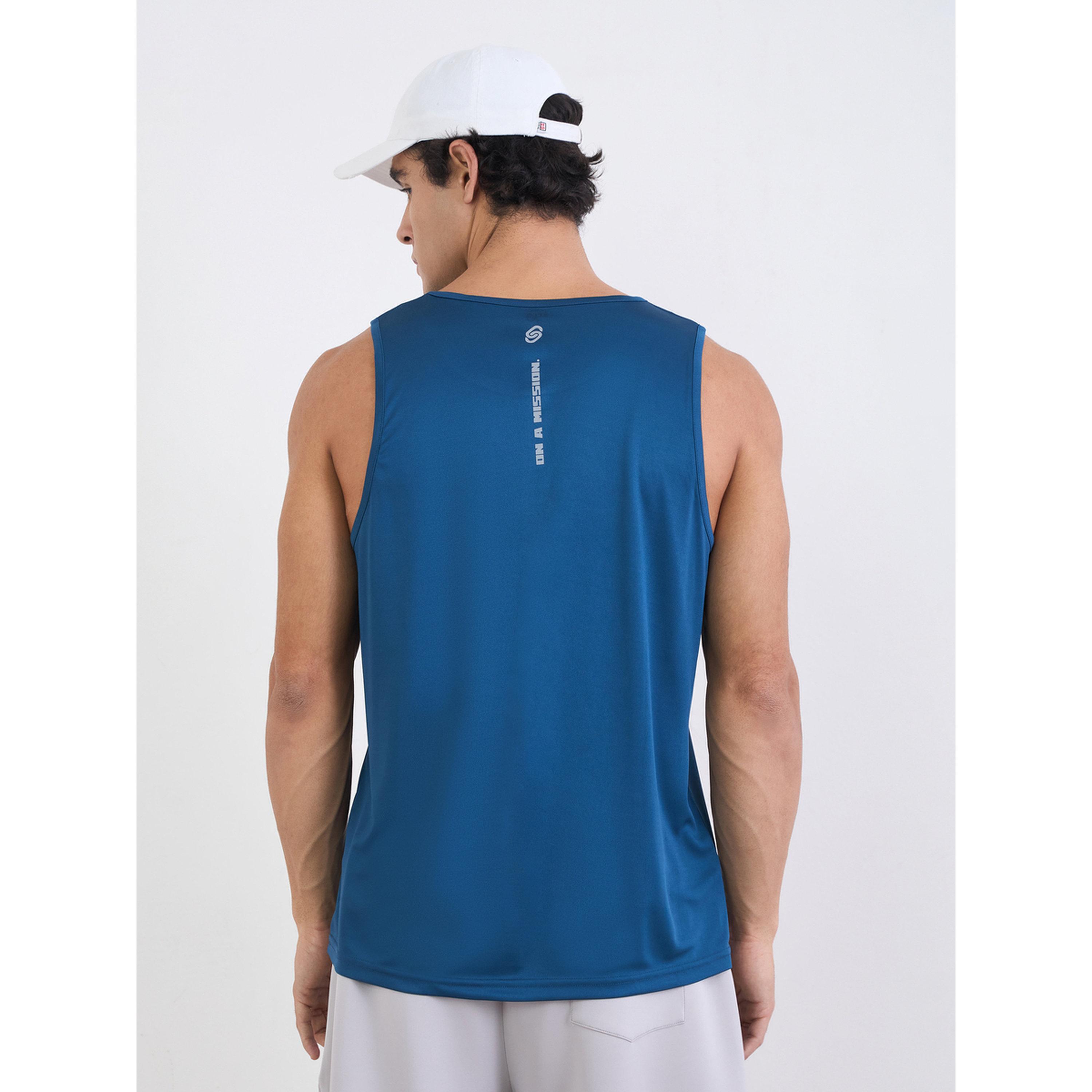 تانك رياضي بظهر ريسر وطبعة خلفية-men-clothing-sportswearandactivewear-tshirtsandpolos-image-3
