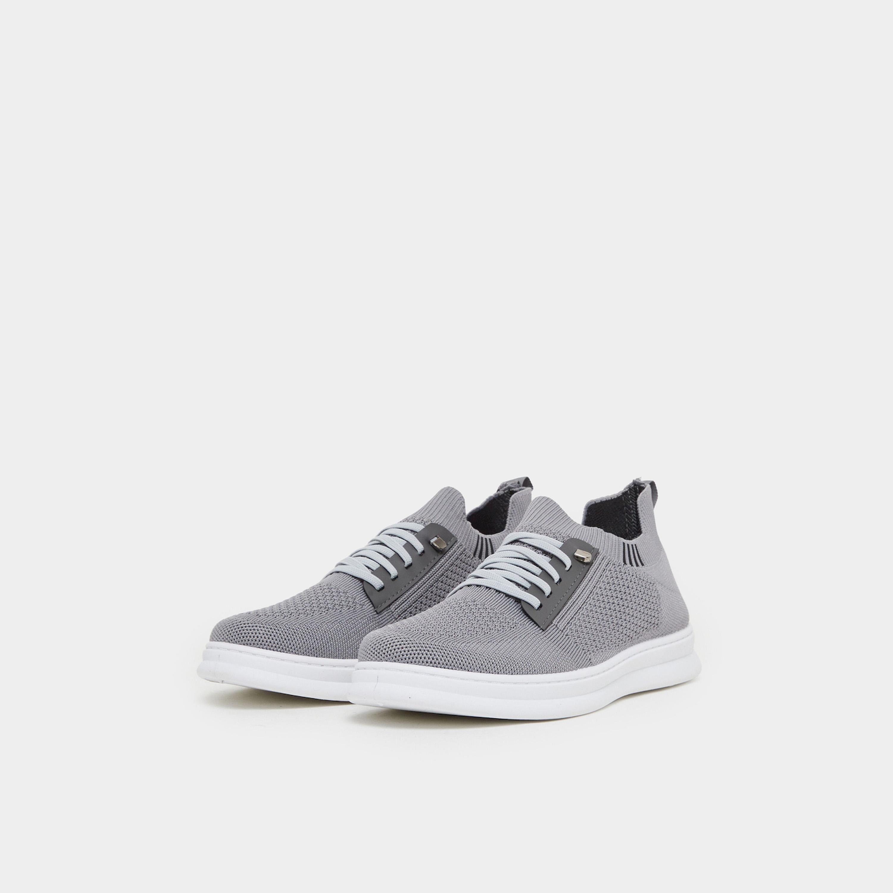 حذاء سنيكرز محبوك وخفيف الوزن وجيد التهوية برباط-men-shoes-sneakers-image-1