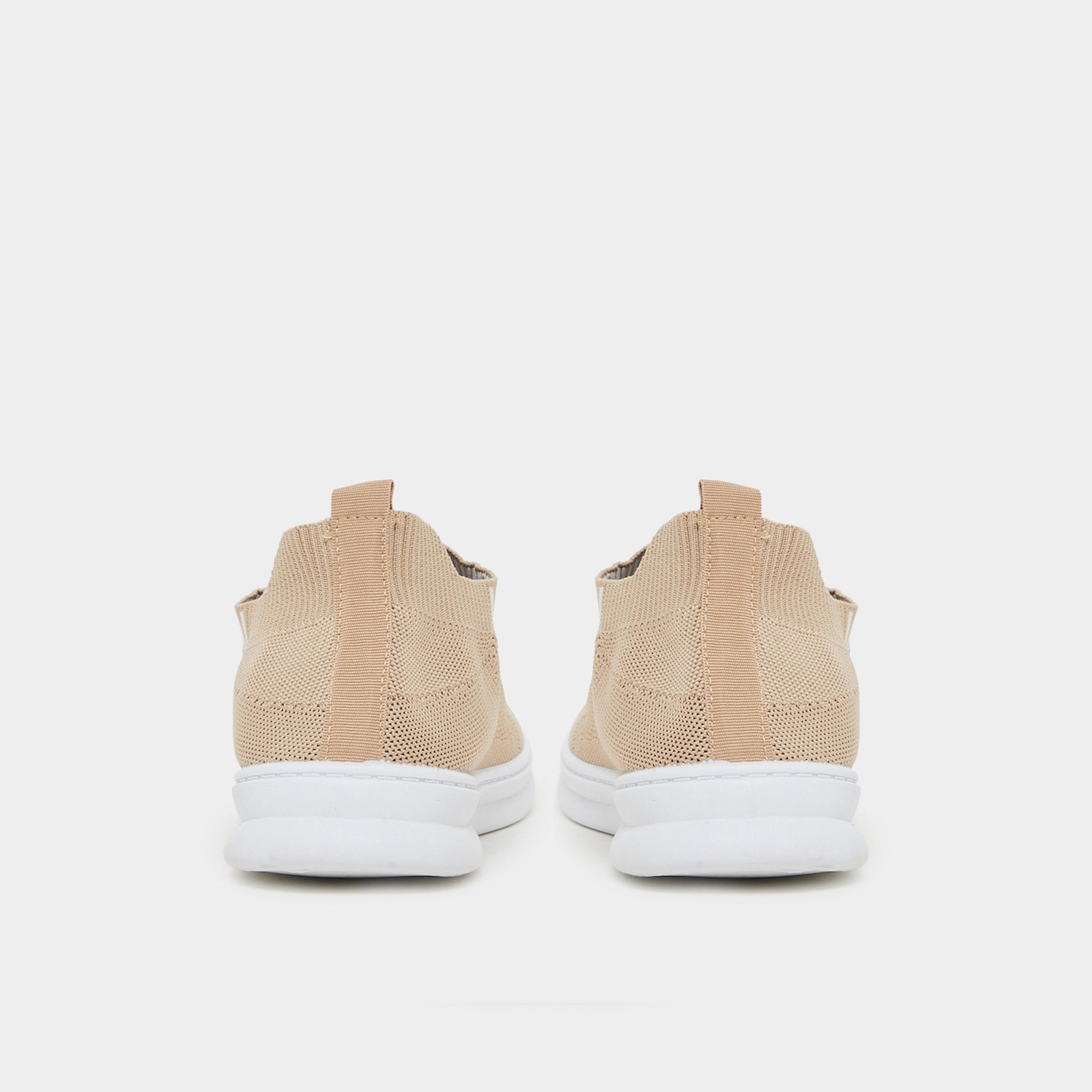 حذاء سنيكرز محبوك وخفيف الوزن وجيد التهوية برباط-men-shoes-sneakers-image-4