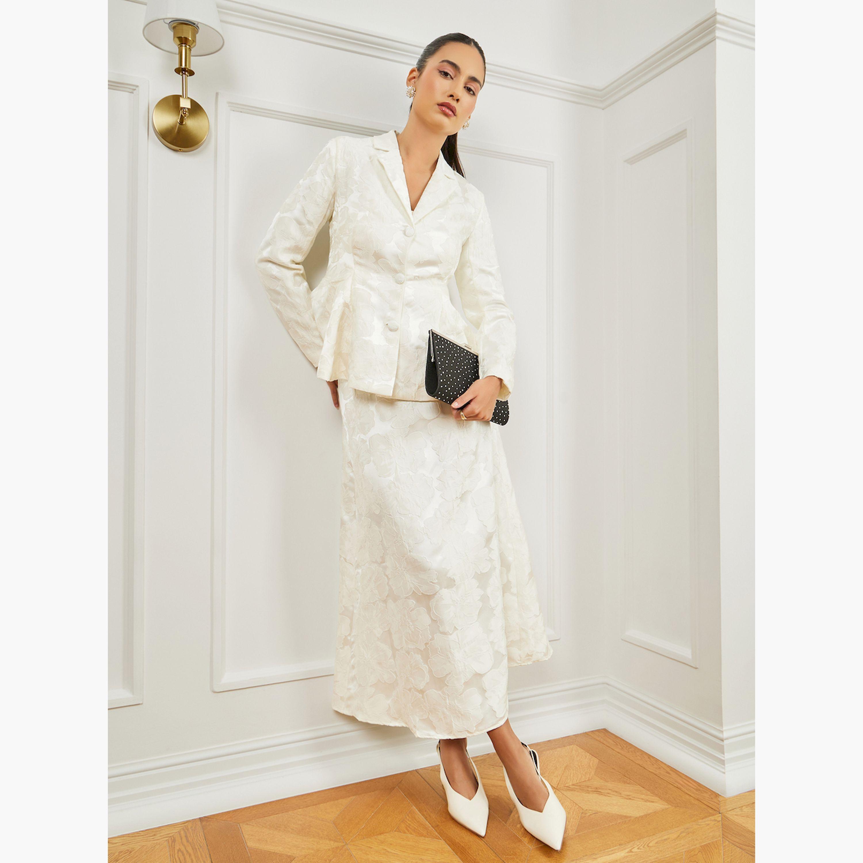 بليزر بيبلوم جاكارد بأزرار-women-clothing-coatsandjackets-blazers-image-2