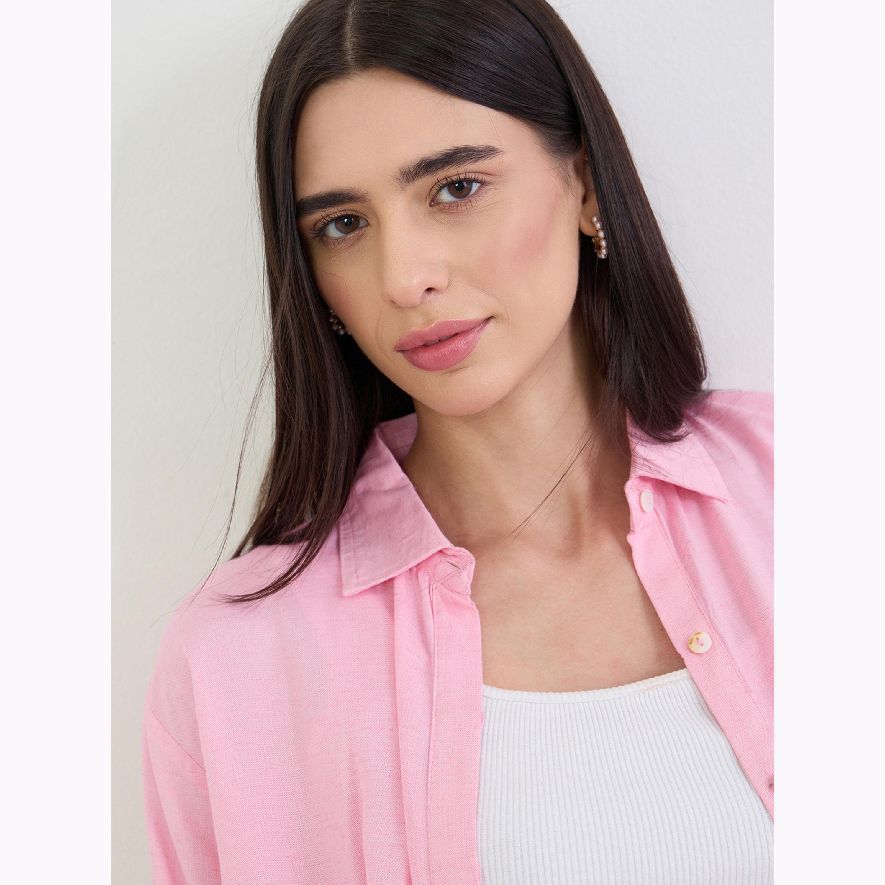 قميص وردي سادة بتفاصيل أزرار صدفية وقصة واسعة-women-clothing-shirtsandblouses-shirts-image-6