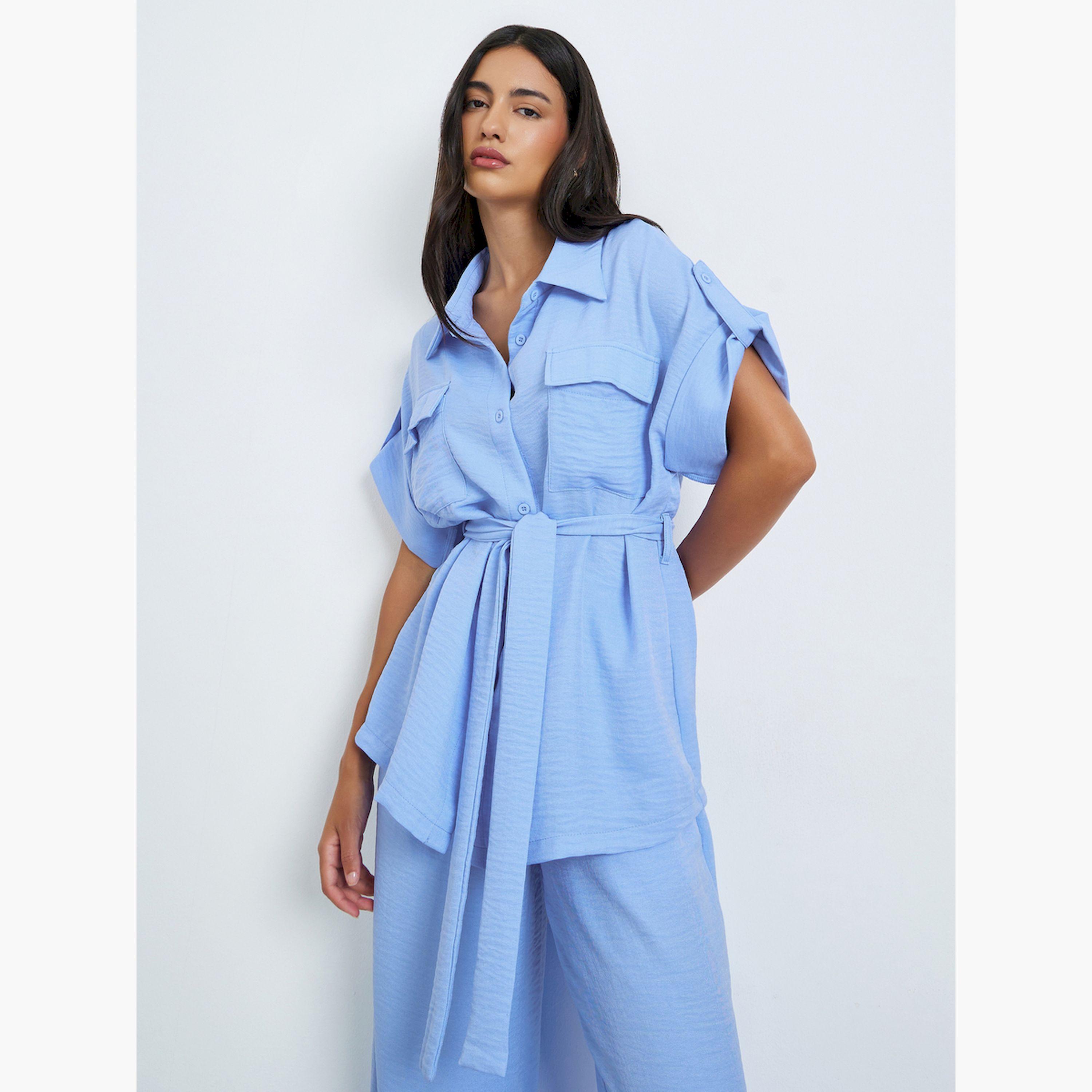 طقم منسق من بنطال وقميص بحزام وقصة واسعة-women-clothing-coordsets-image-2