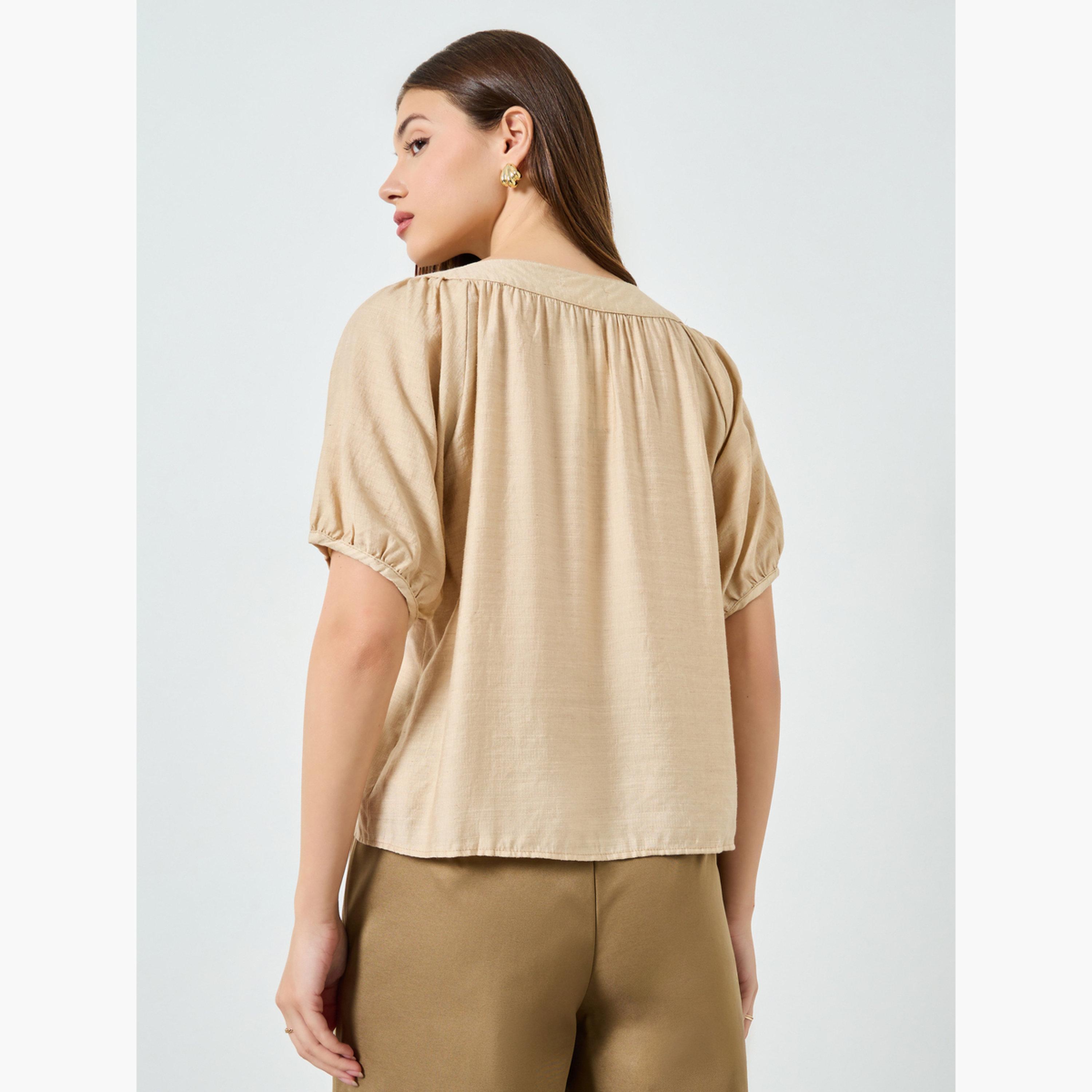 ستايلي - بلوزة بأكمام منفوخة وأزرار أمامية لون بيج-women-clothing-shirtsandblouses-blouses-image-5