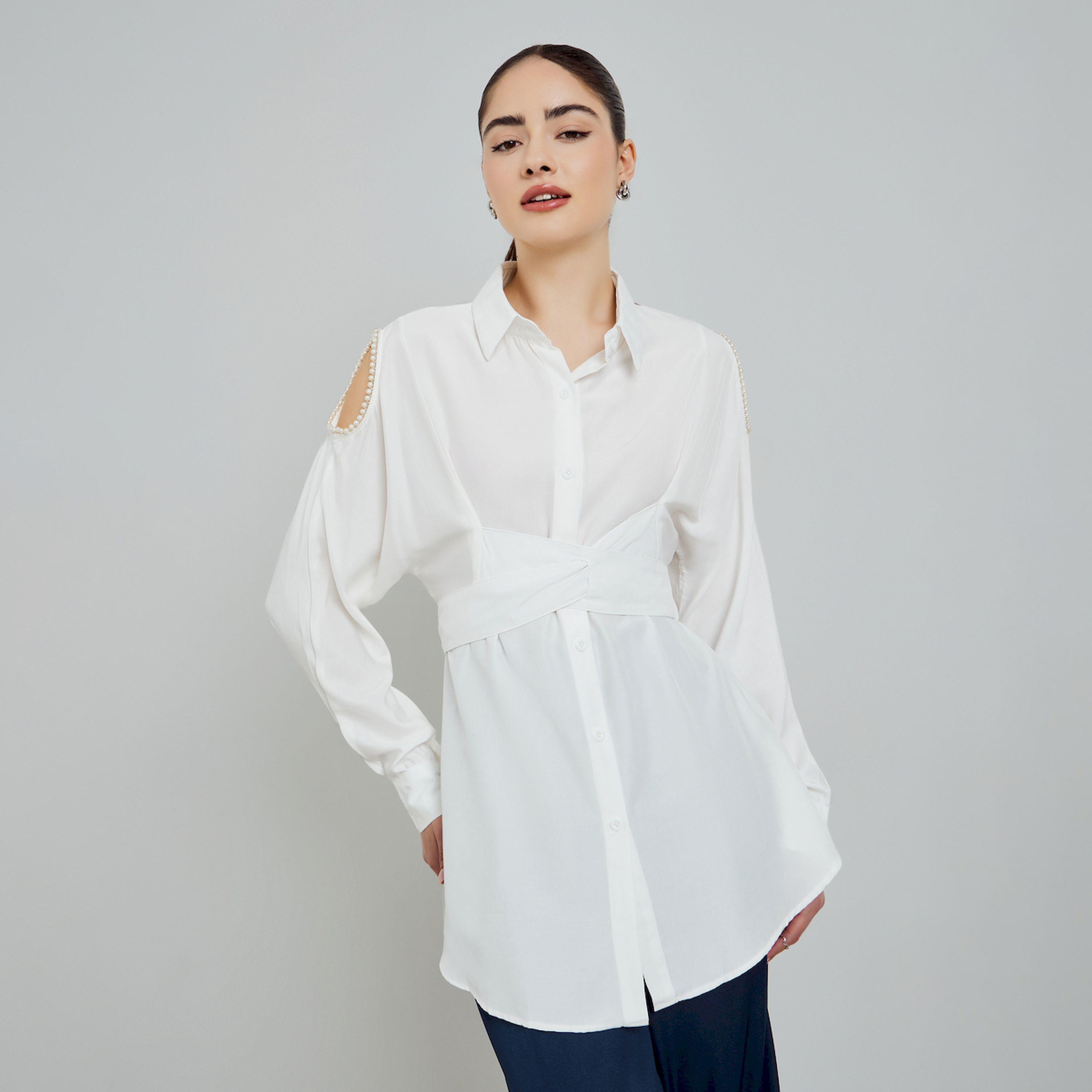 بلوزة مزينة بلؤلؤ صناعي مع أزرار غلق-women-clothing-shirtsandblouses-blouses-image-1