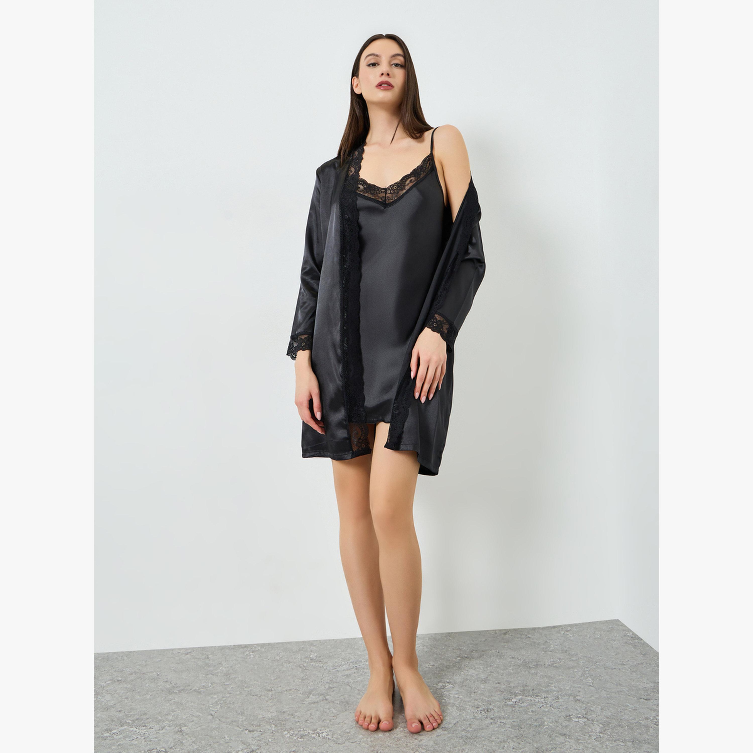 مجموعة من 2 روب وقميص نوم ساتان بتفاصيل دانتيل-women-clothing-nightwear-nighties-image-2