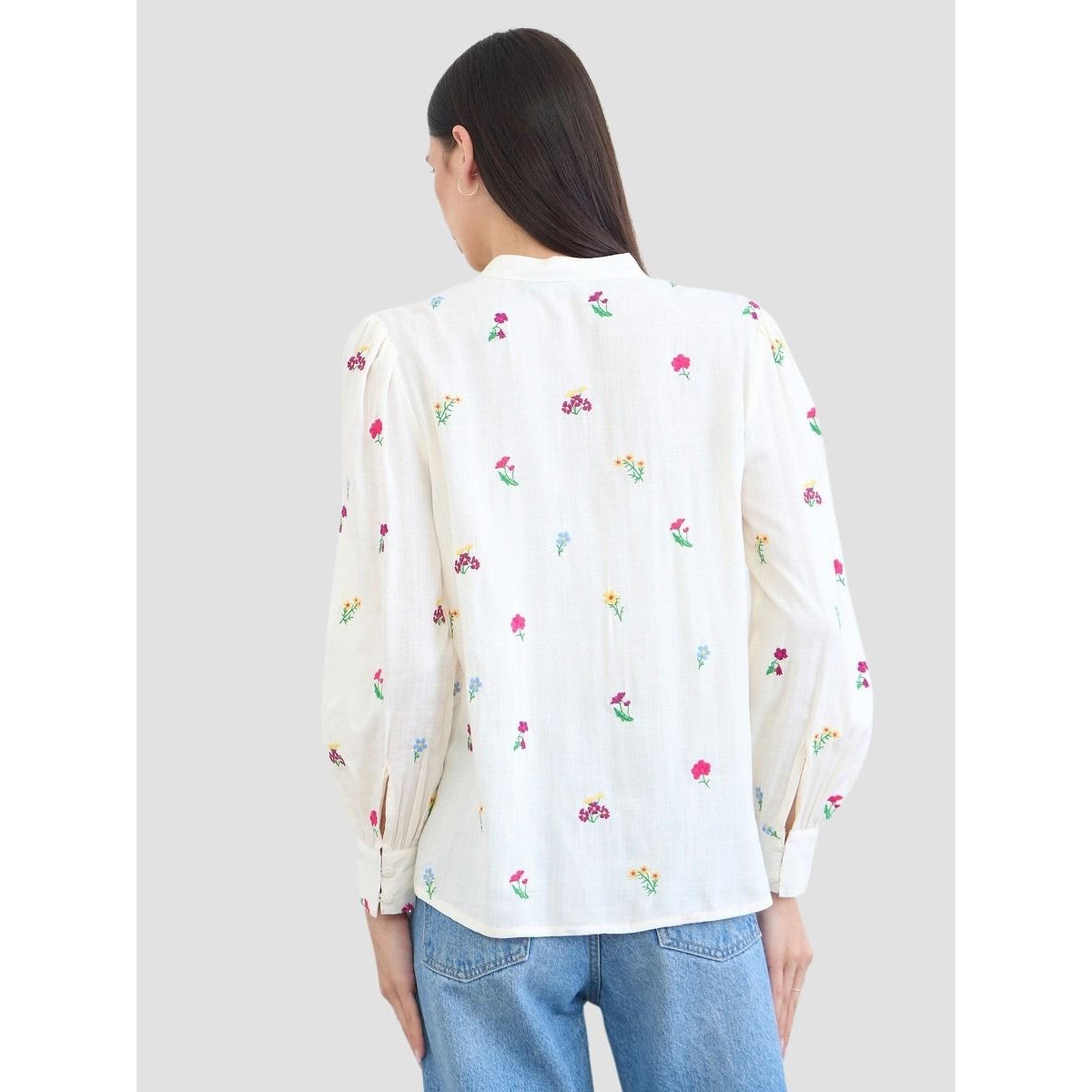 بلوزة كاجوال بتفاصيل مُطرّزة-women-clothing-shirtsandblouses-blouses-image-4