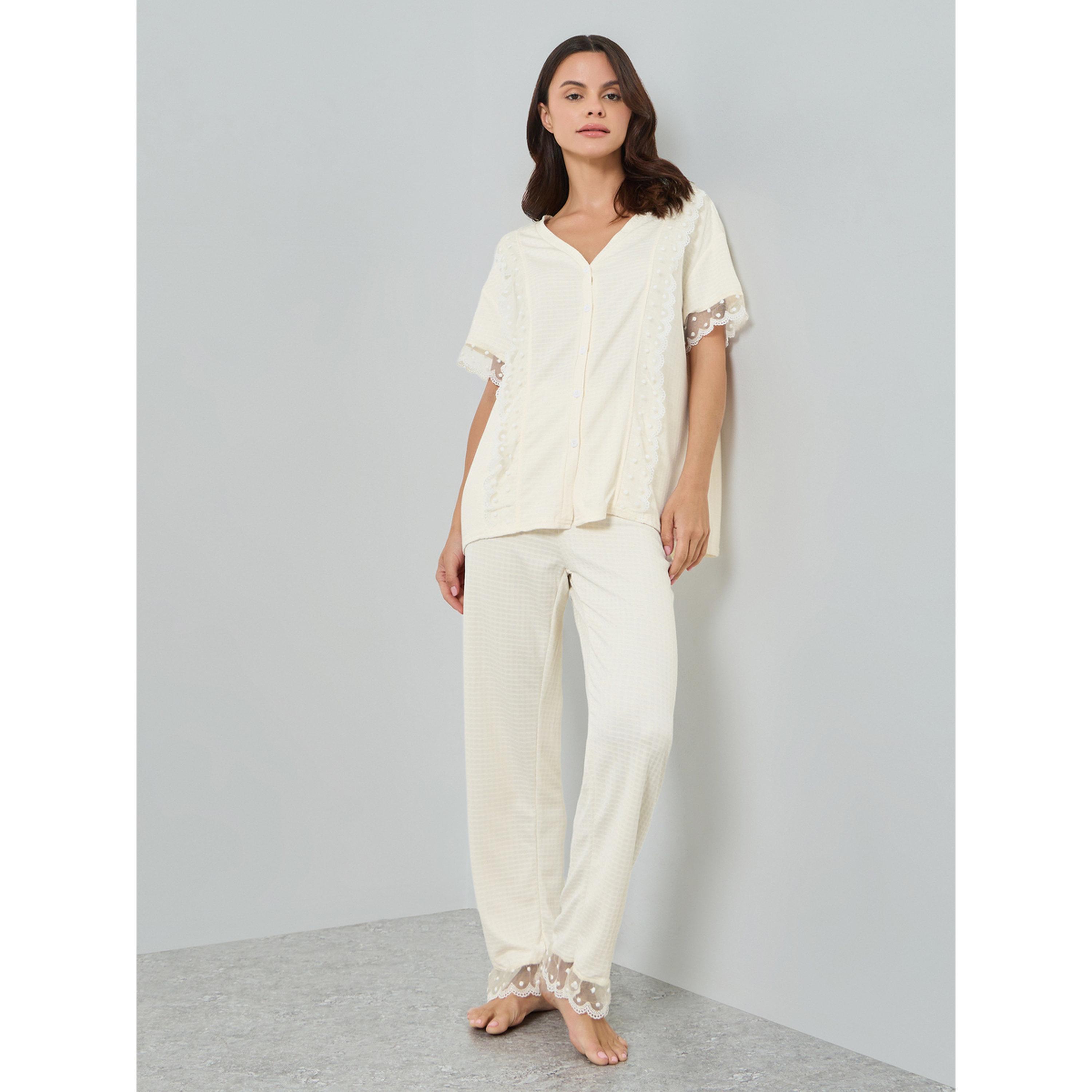 طقم بيجاما من قميص بارز الملمس بتفاصيل دانتيل-women-clothing-nightwear-pyjamas-longsets-image-1