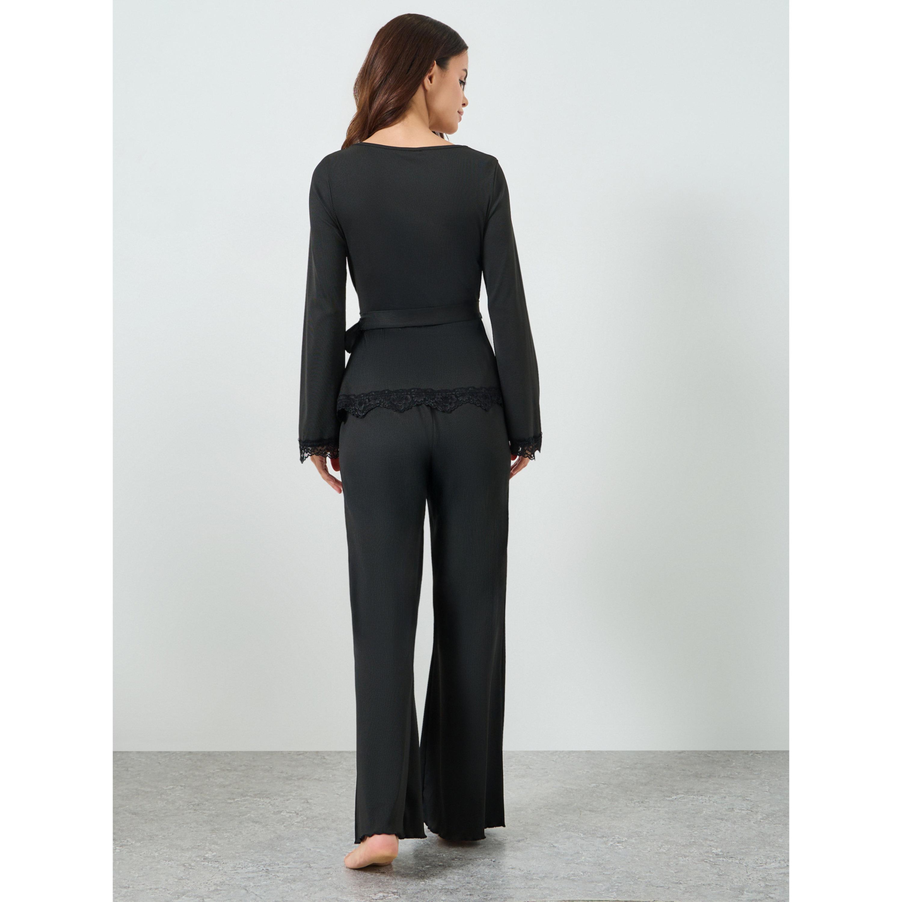 طقم بيجاما من بلوزة بتفاصيل دانتيل ورباط أمامي-women-clothing-nightwear-pyjamas-longsets-image-3