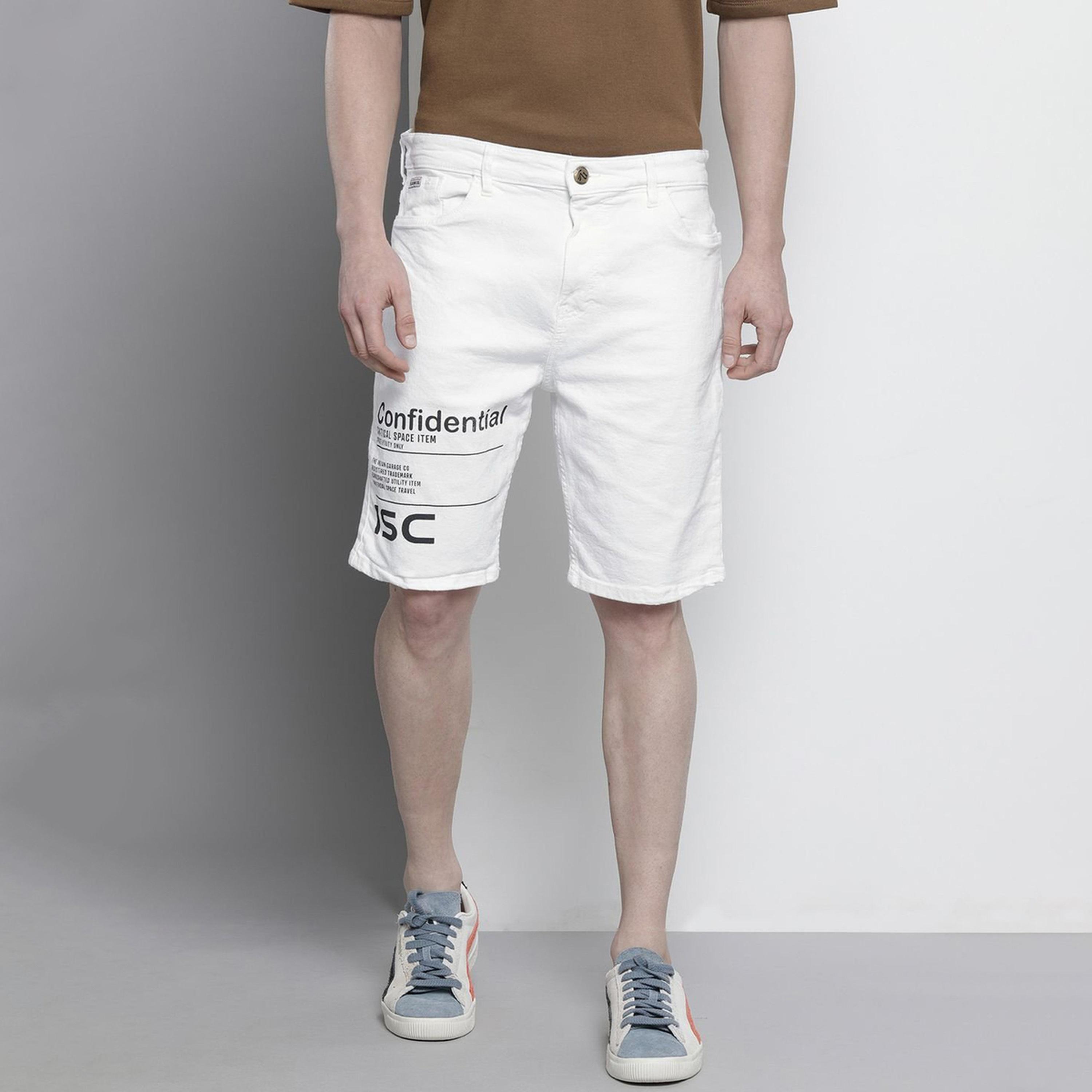 شورت دنيم مطبوع وقصة ضيقة للرجال-men-clothing-bottoms-shorts-image-1