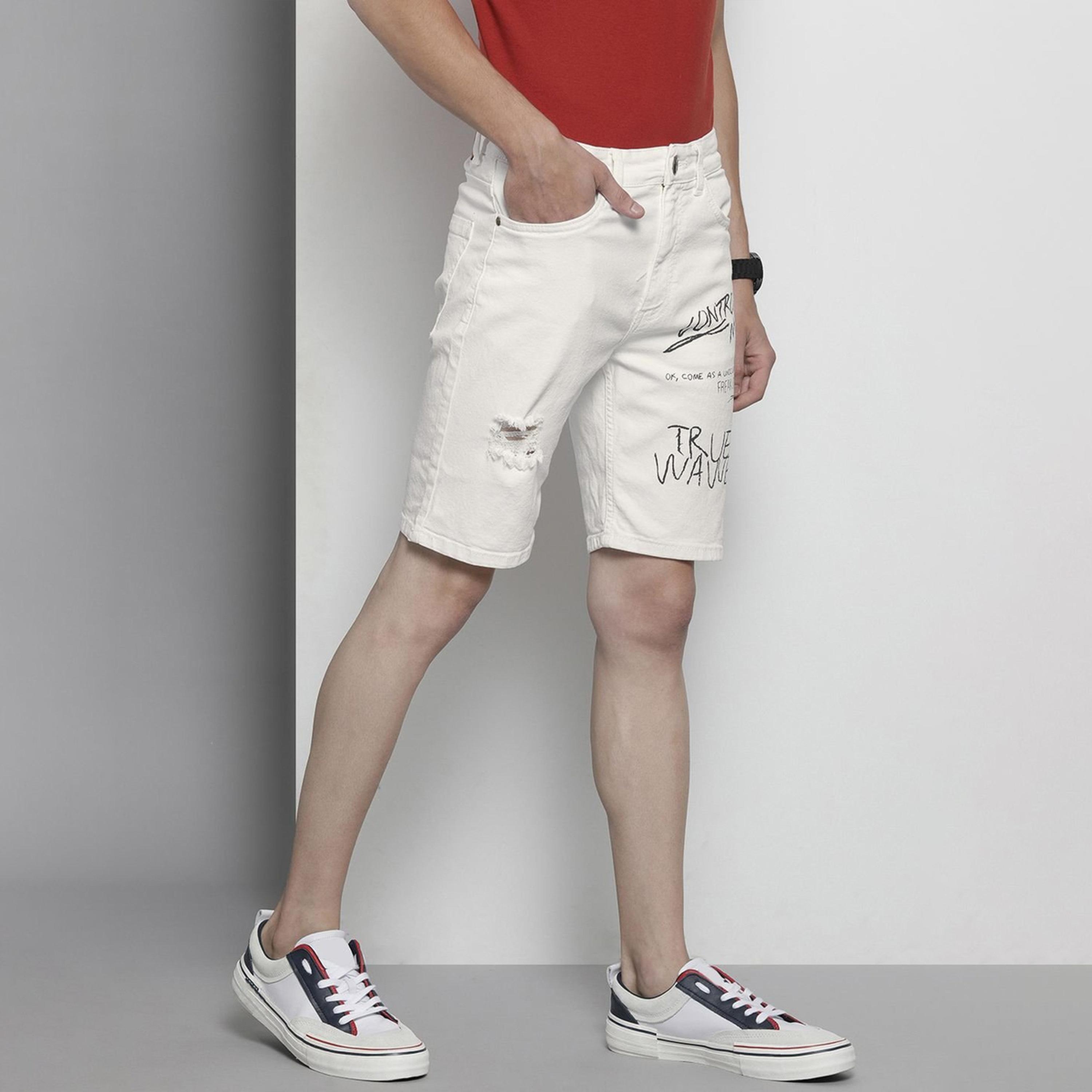 شورت دنيم مطبوع بقصة ضيقة للرجال-men-clothing-bottoms-shorts-image-1