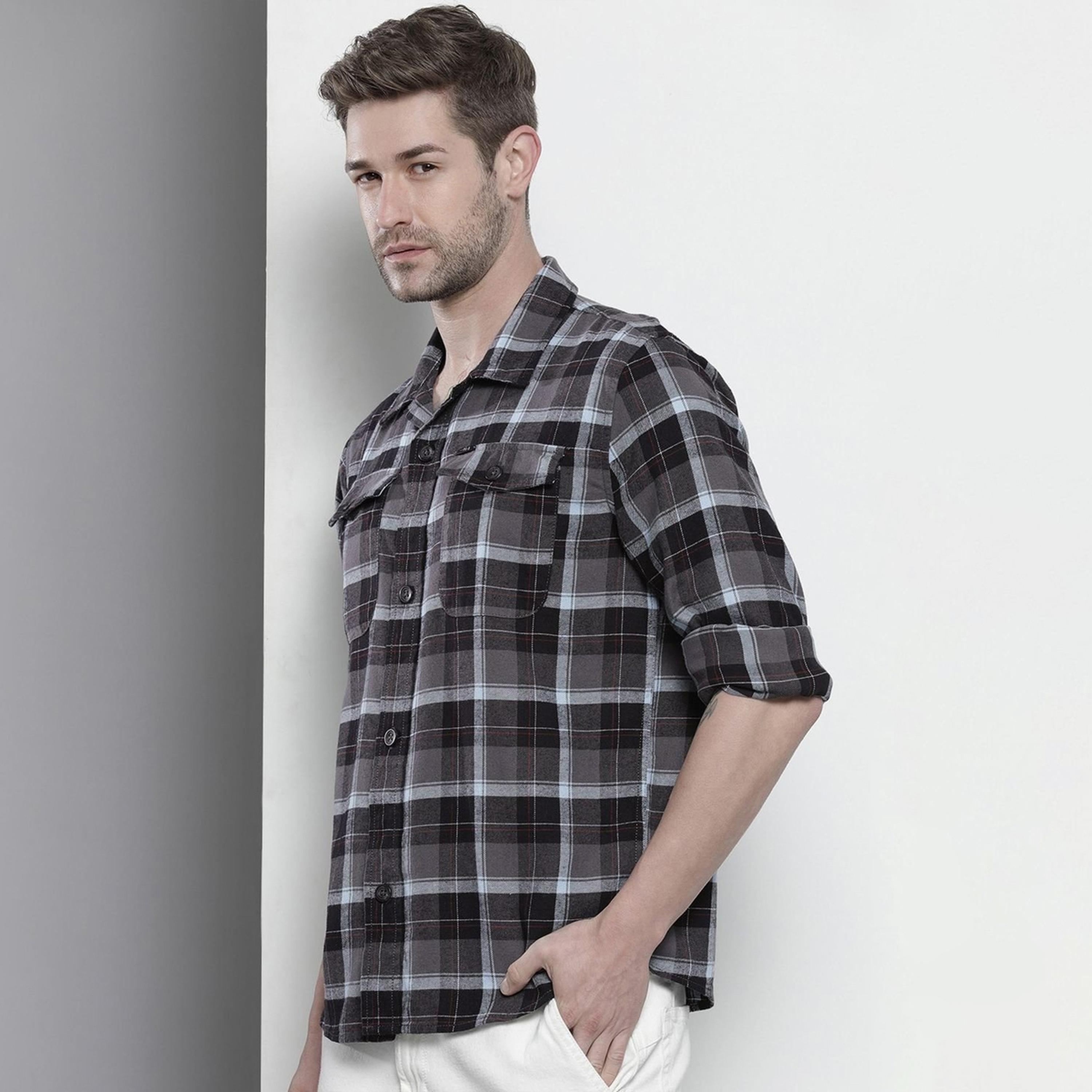 قميص خارجي مربعات بقصة مريحة للرجال-men-clothing-shirts-image-1
