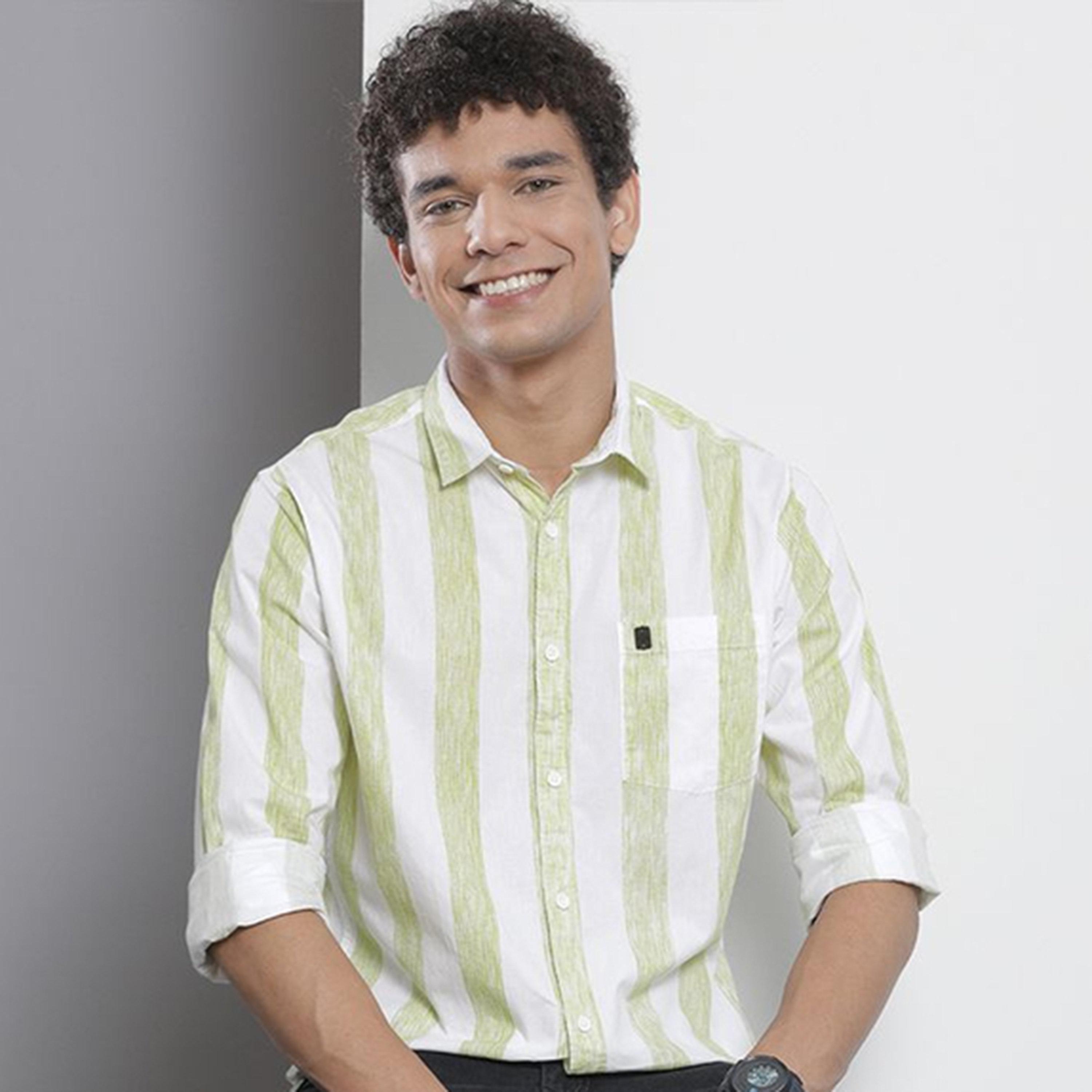 قميص مخطط بقصة عادية للرجال-men-clothing-shirts-image-1