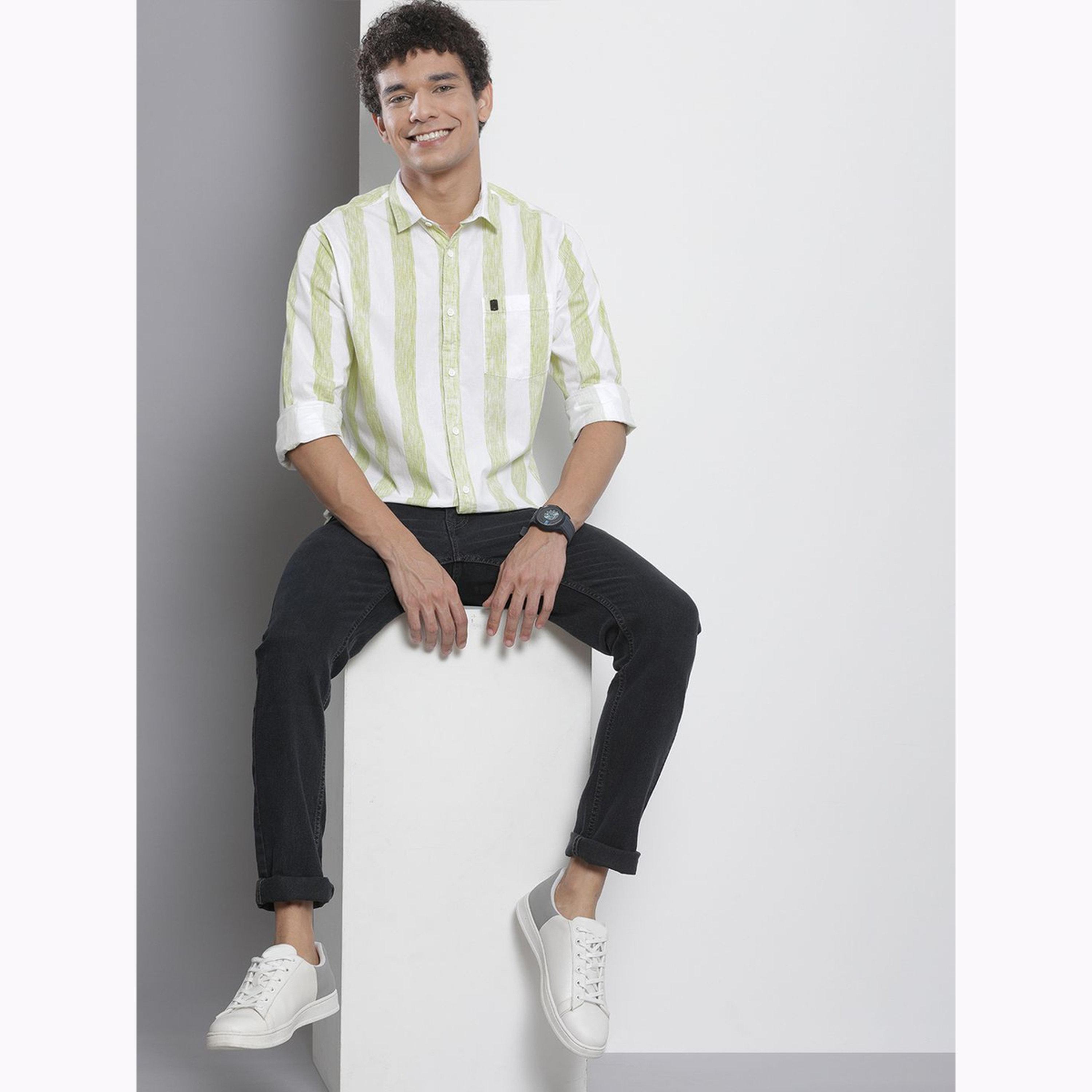 قميص مخطط بقصة عادية للرجال-men-clothing-shirts-image-2