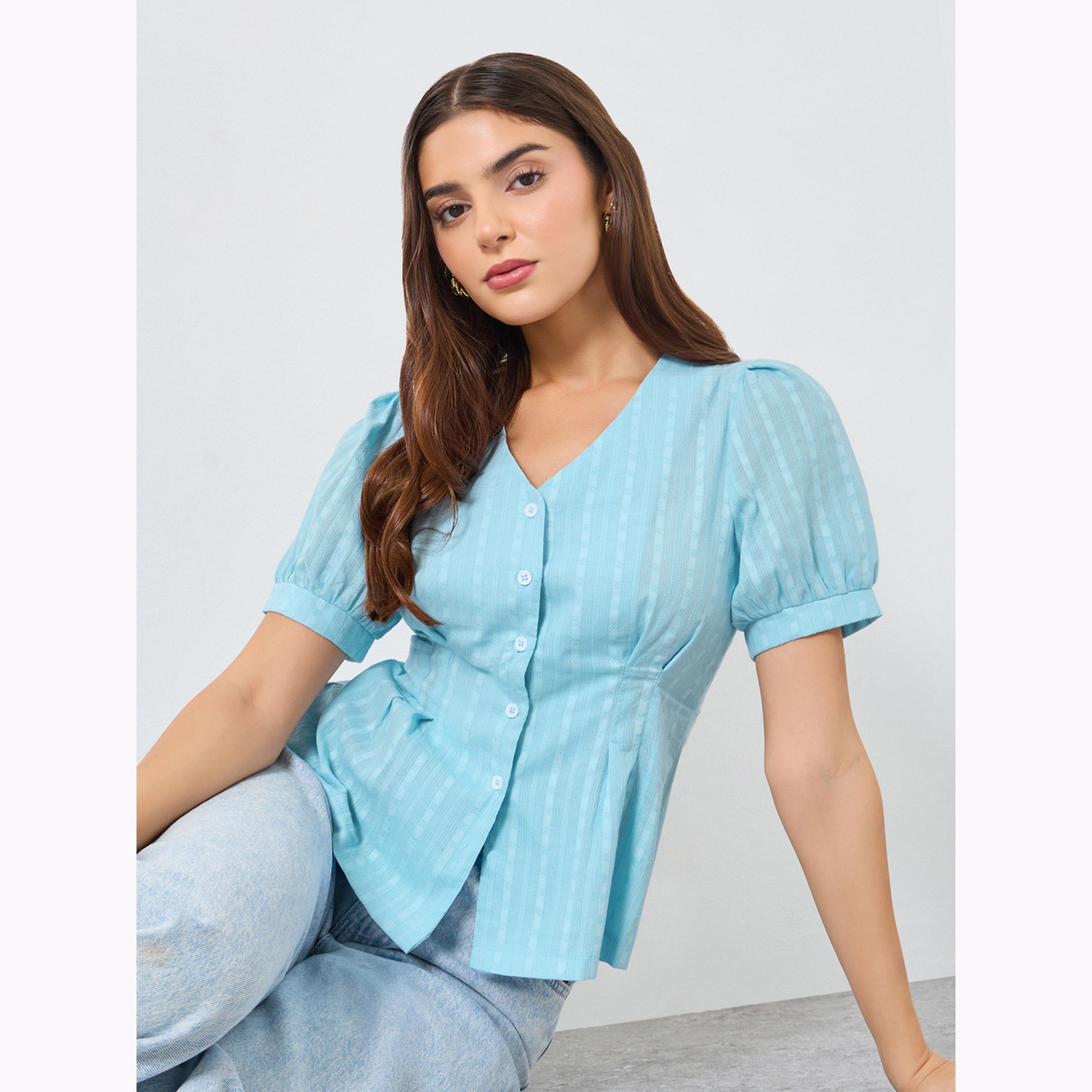 بلوزة بأزرار وأكمام منفوخة وتفاصيل بارزة الملمس-women-clothing-shirtsandblouses-blouses-image-3