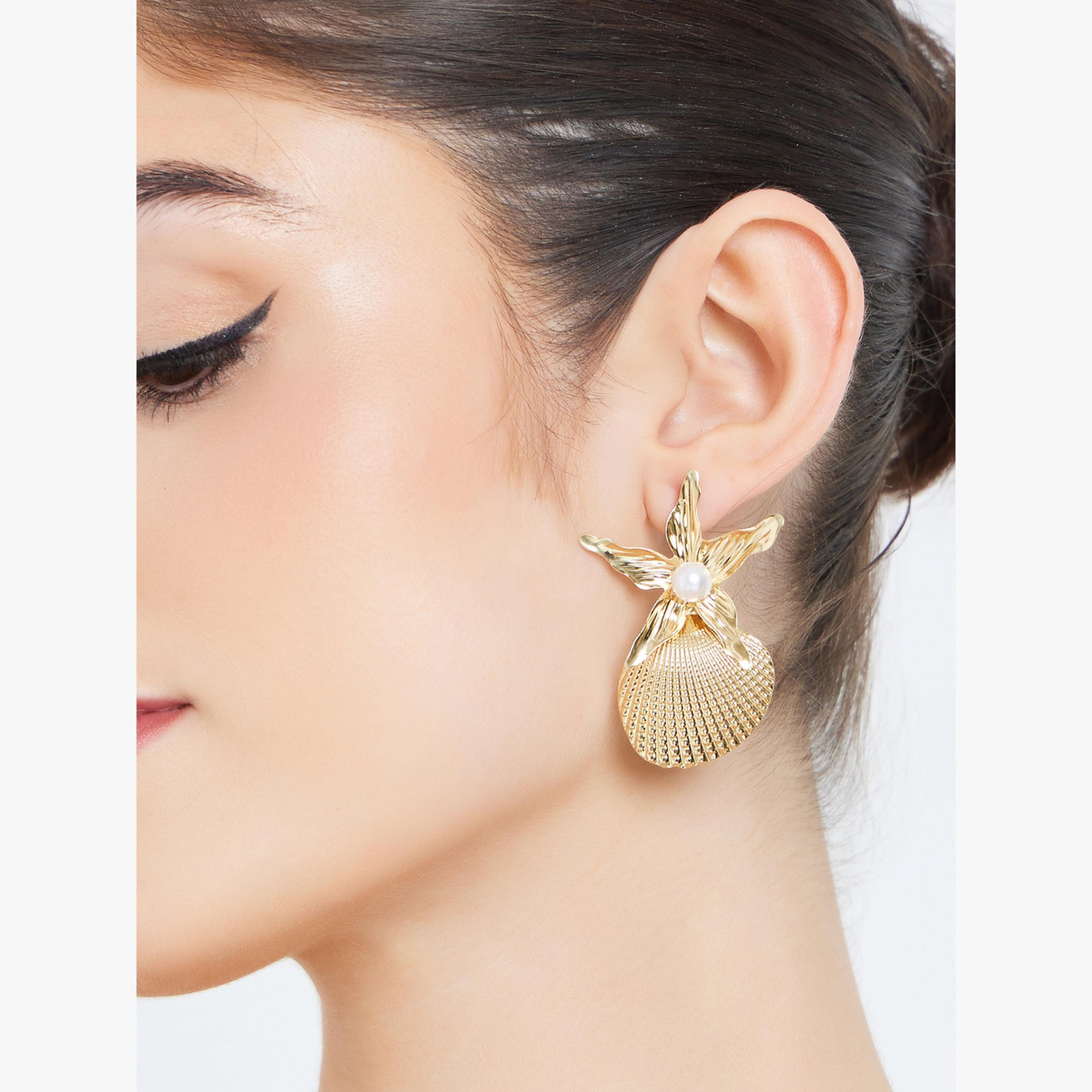 أقراط متدلية بزهور وأصداف-women-watchesandjewellery-jewellery-earrings-image-2