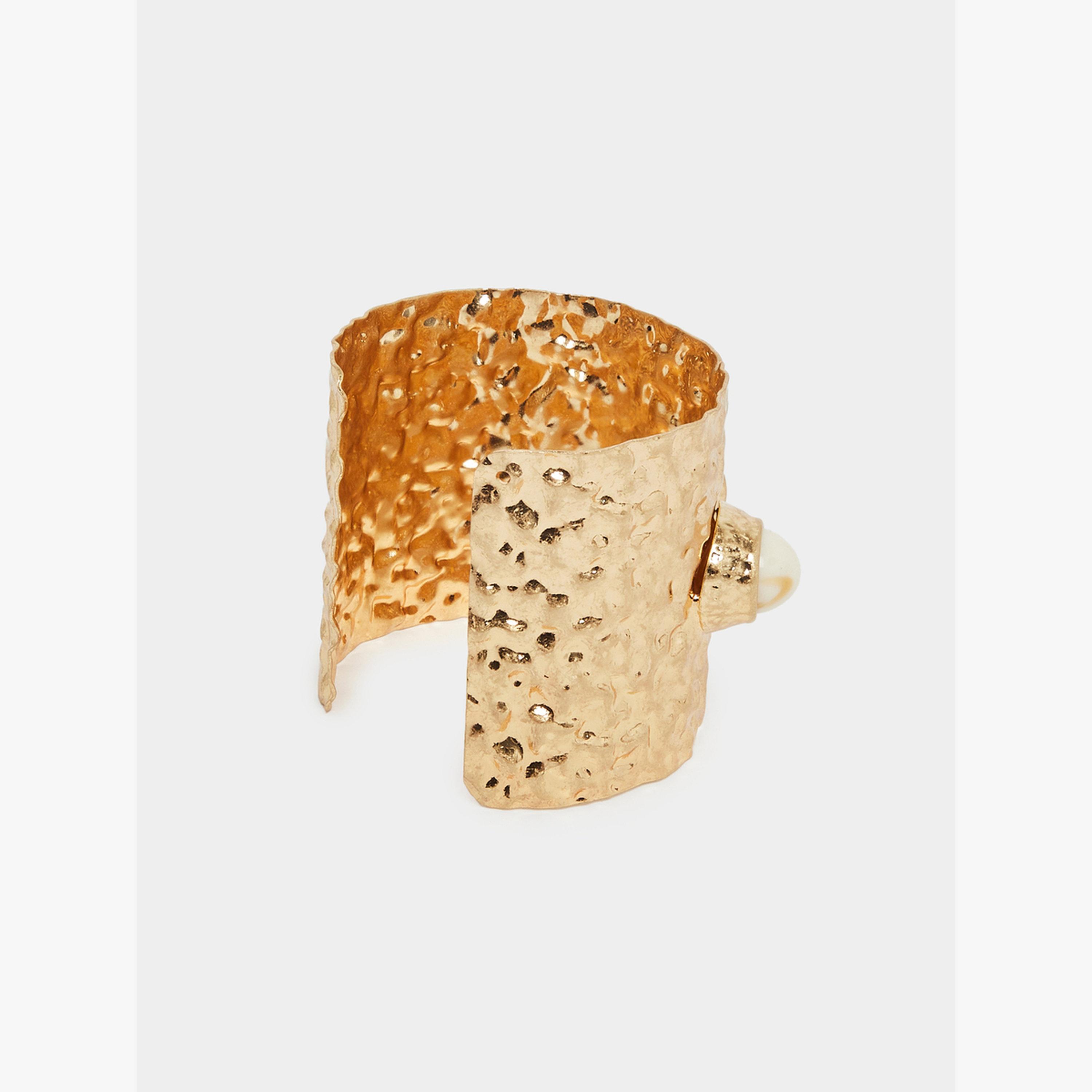 Styli Textured Cuff Bracelet with Faux Pearl Detail-women-watchesandjewellery-jewellery-banglesandbracelets-image-3