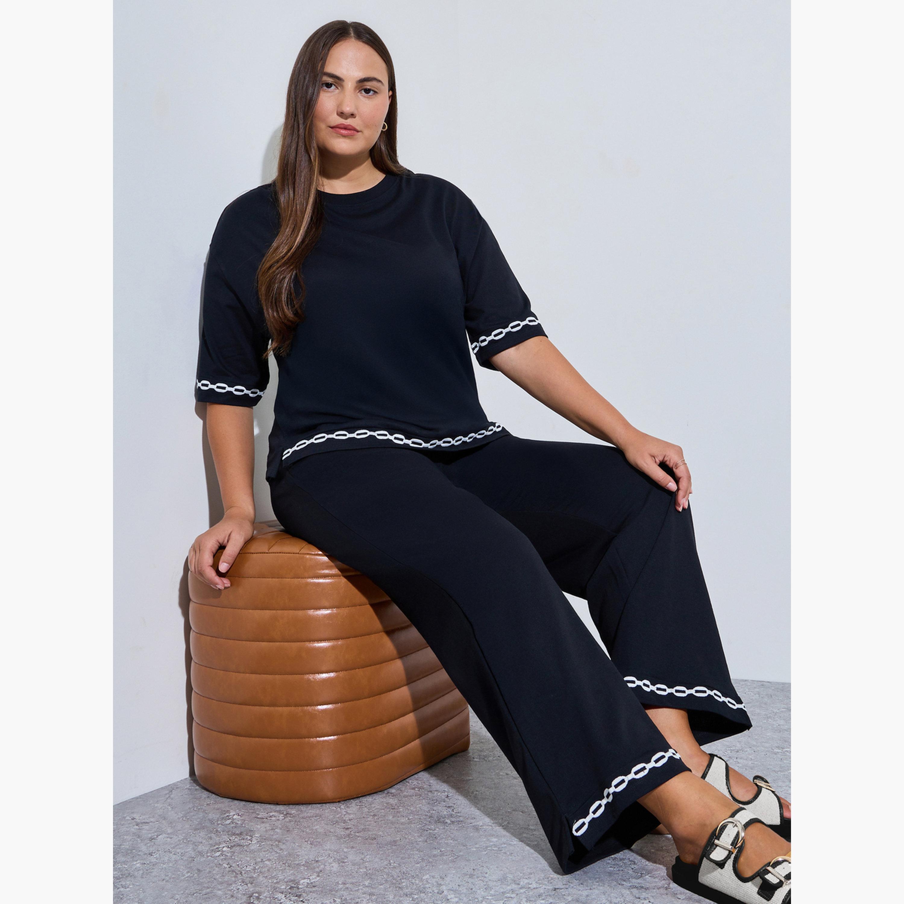 جوغر بأرجل واسعة ومقاس كبير بتطريز متباين-women-clothing-plussize-joggers-image-4