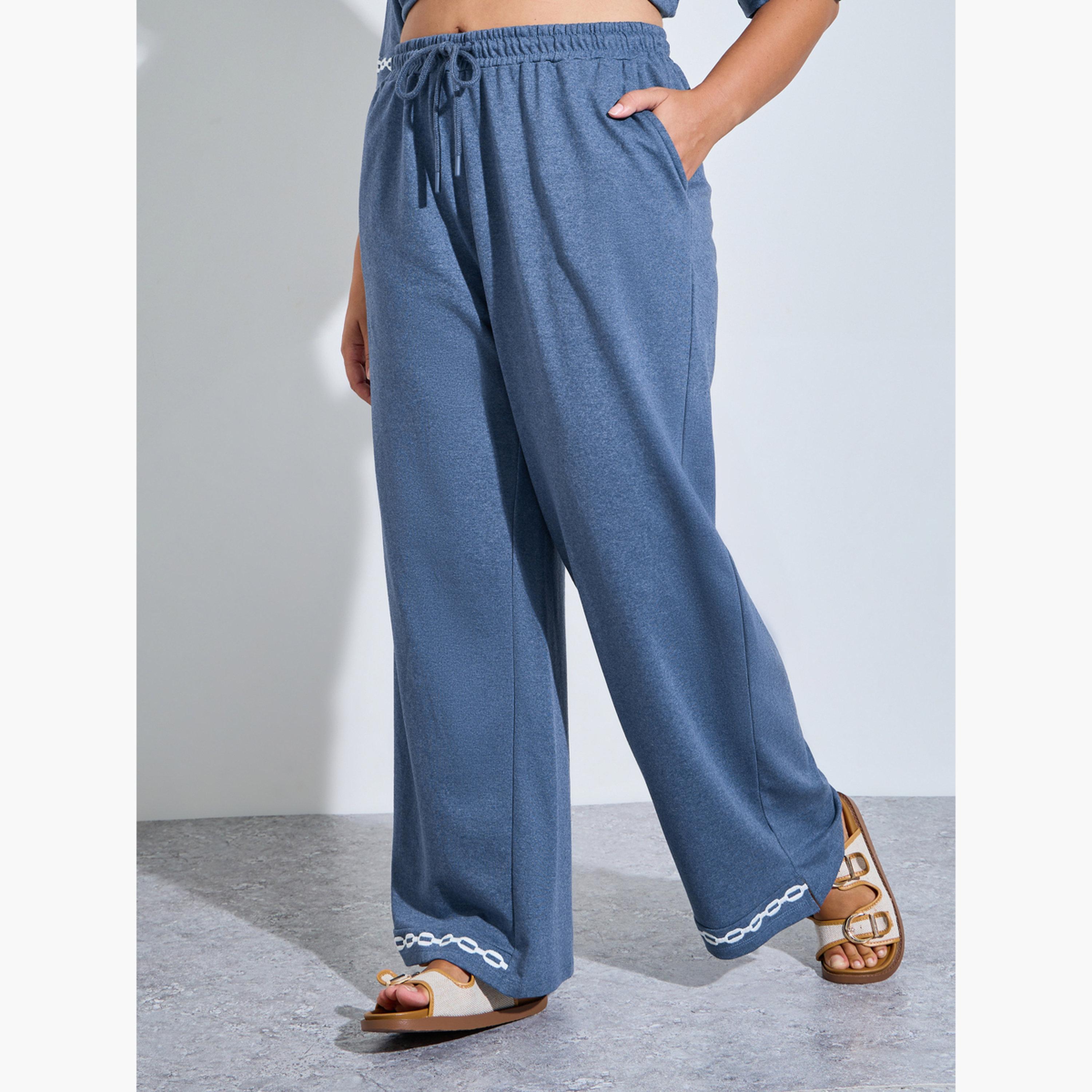 جوغر بأرجل واسعة ومقاس كبير بتطريز متباين-women-clothing-plussize-joggers-image-3