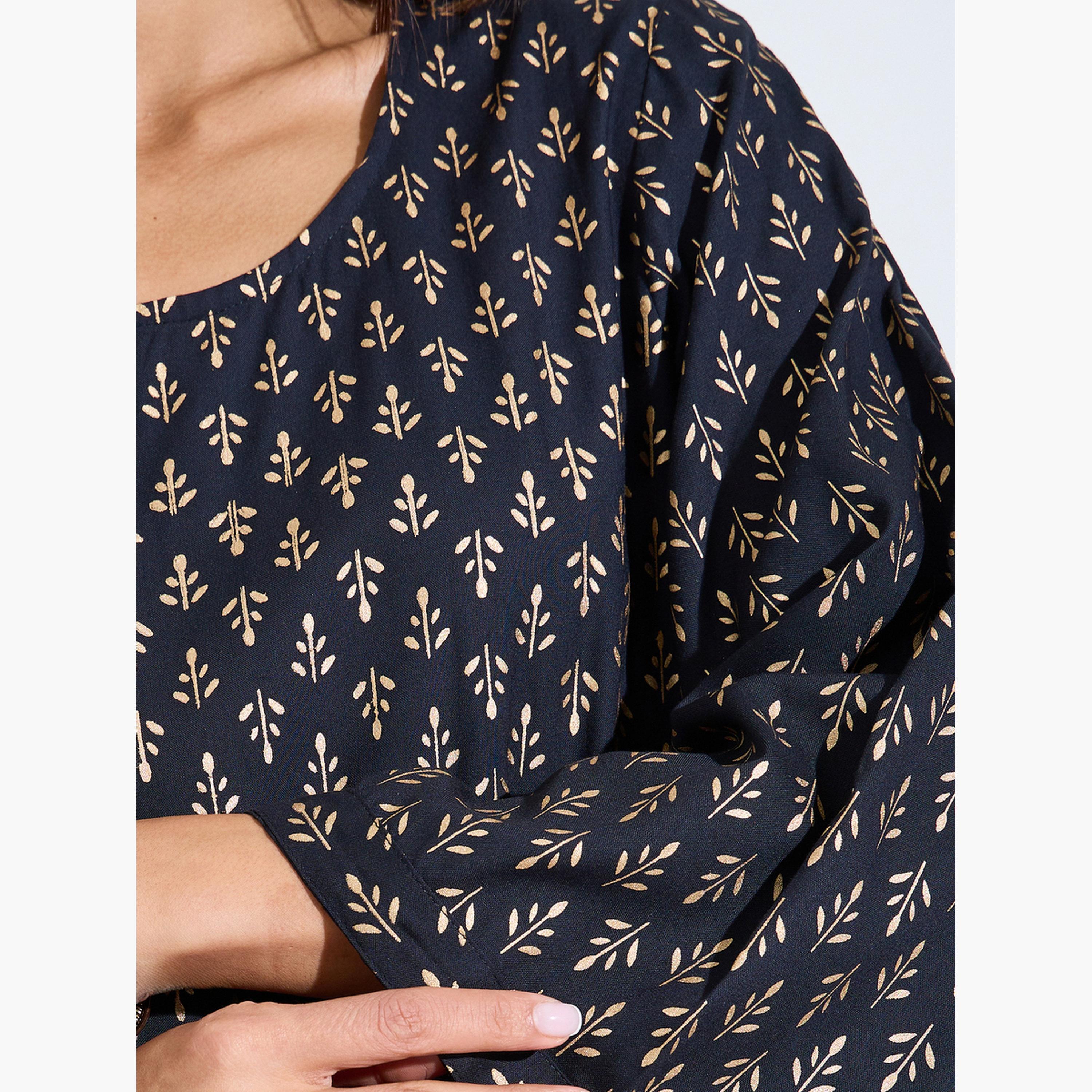 Amirah X Styli Black Foil Print Round Neck Jalabiya-women-arabicclothing-jalabiyas-image-4