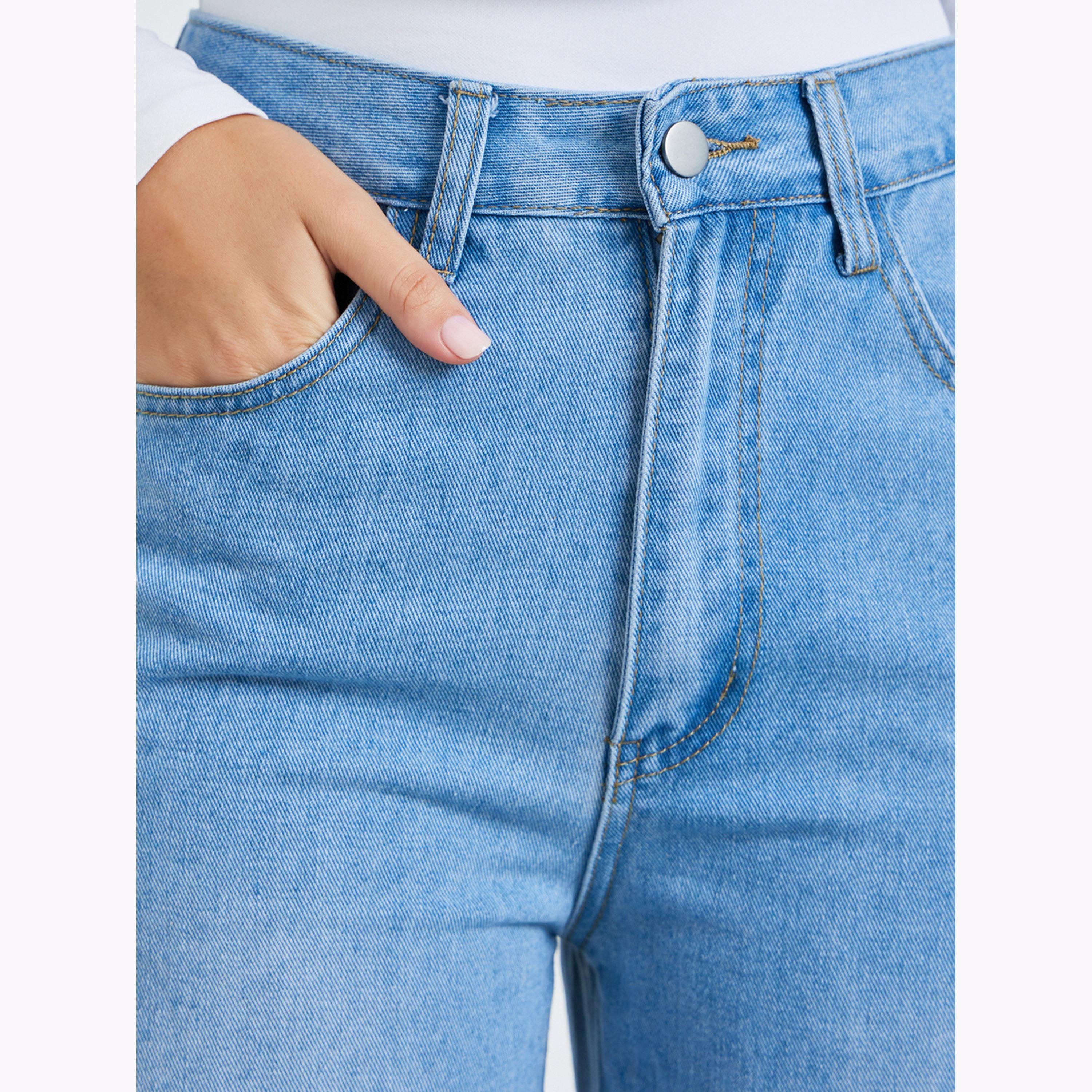 جينز باهت بأرجل واسعة بلون أزرق-women-clothing-bottoms-jeans-image-3