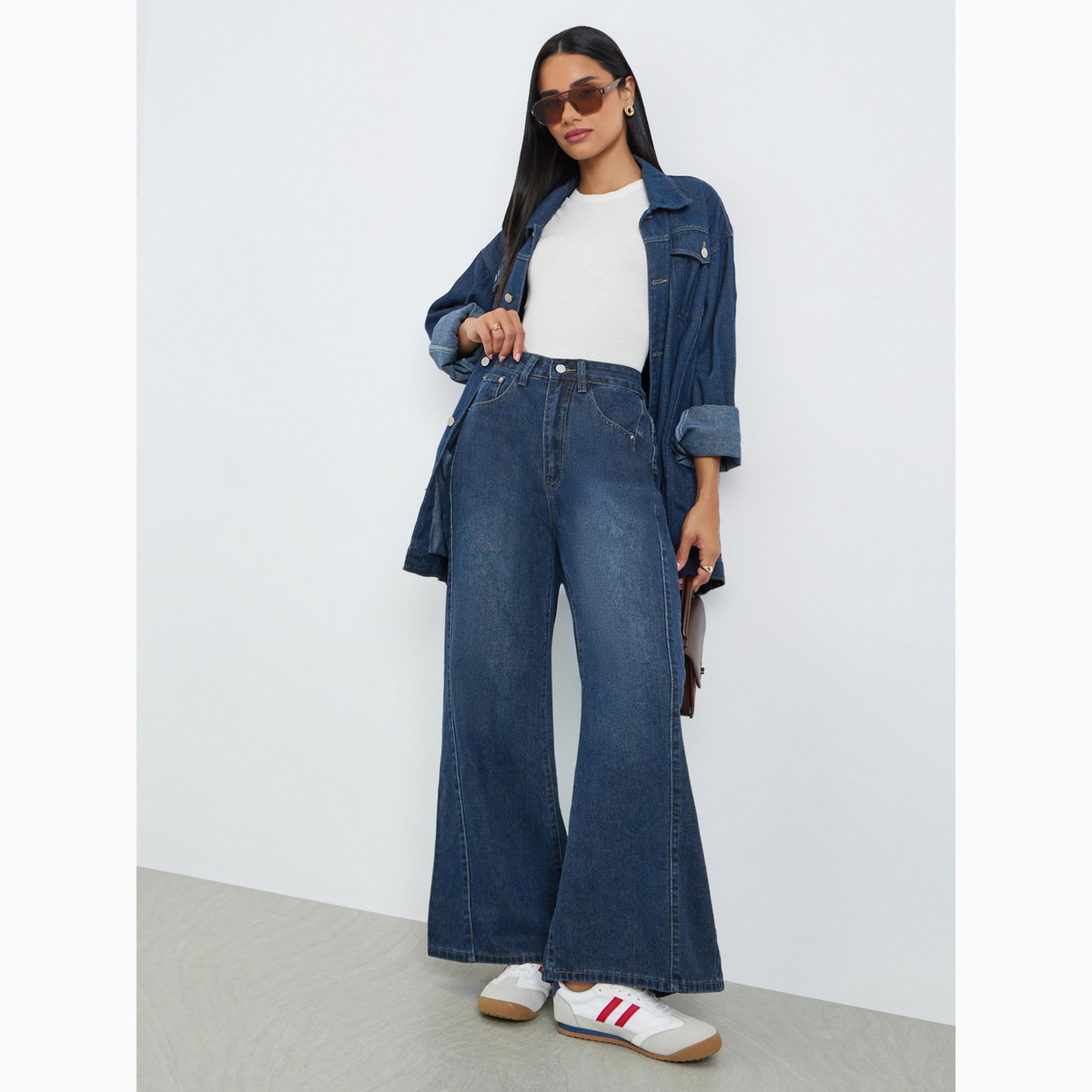 جينز بخصر مرتفع وأرجل واسعة وتفاصيل خياطة-women-clothing-bottoms-jeans-image-3