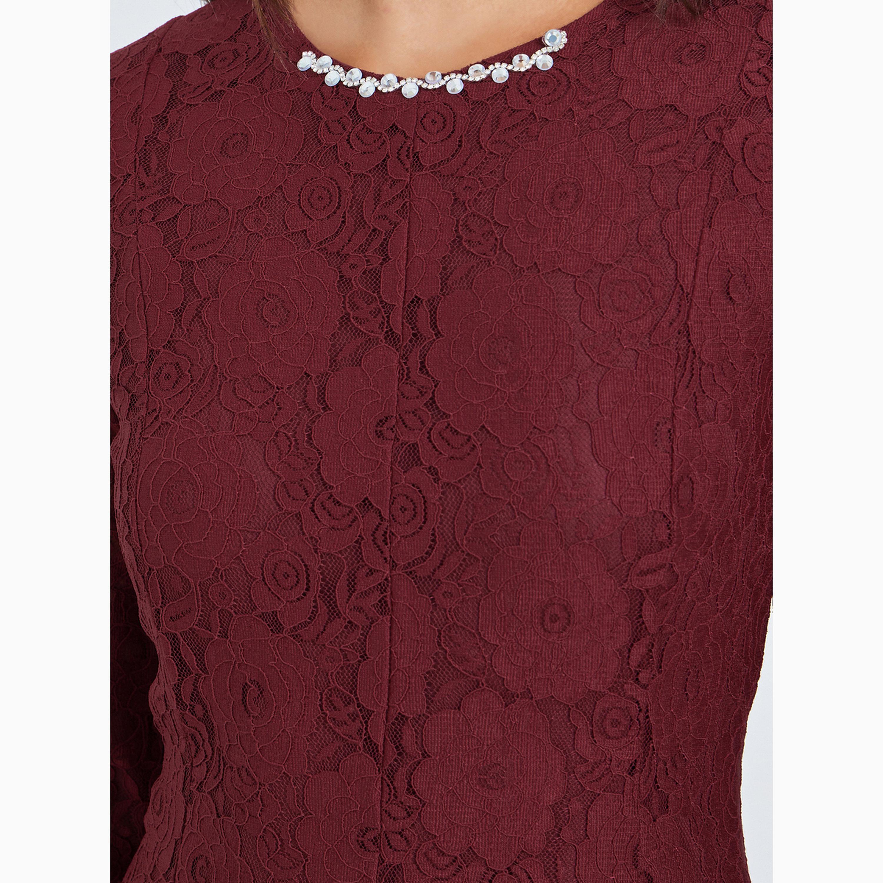 فستان طويل بحافة واسعة وتفاصيل دانتيل-women-clothing-dresses-image-4