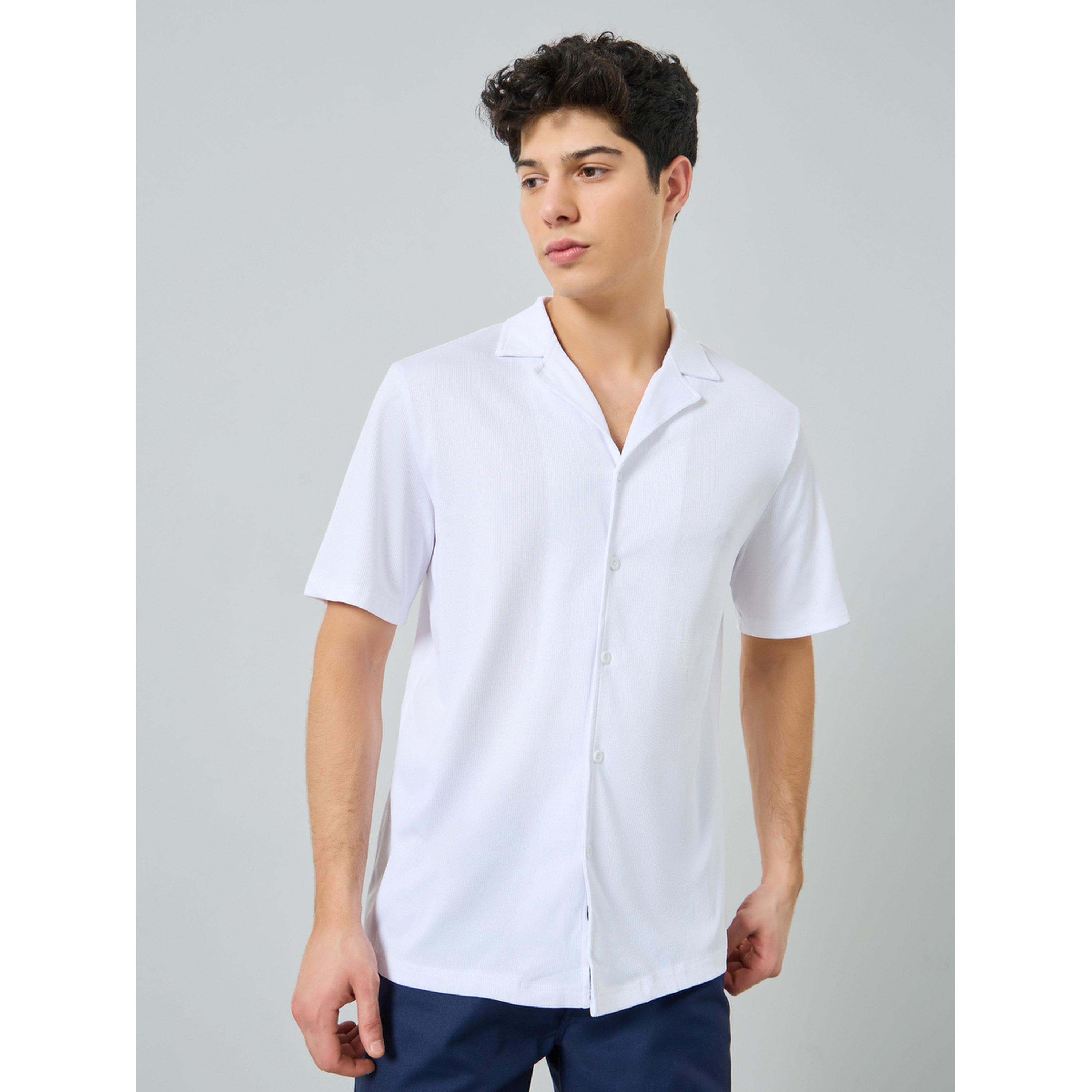 قميص رجالي بأكمام قصيرة وياقة مشقوقة-men-clothing-shirts-image-1