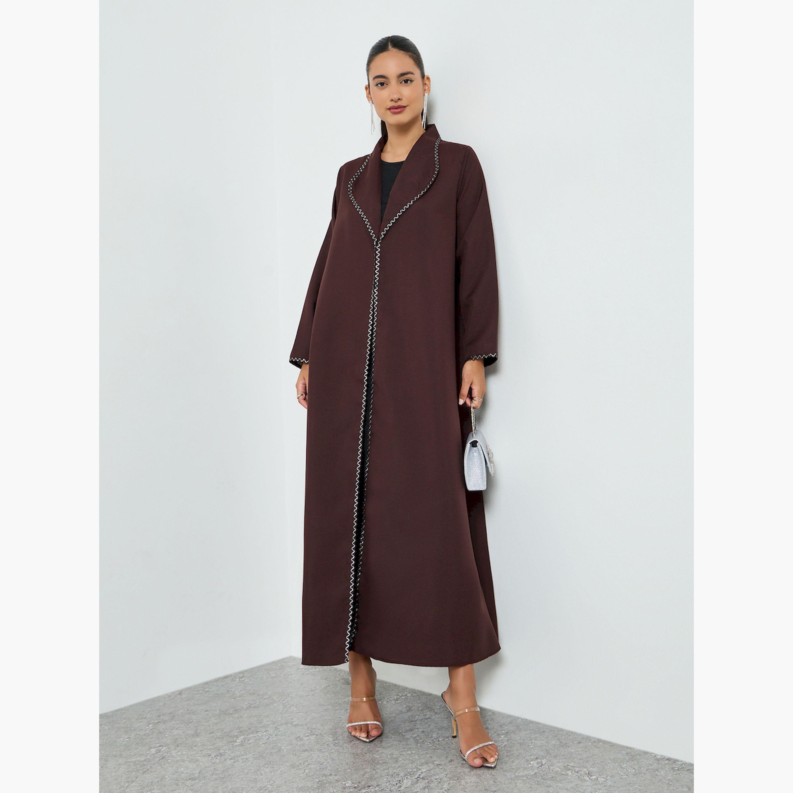 عباية بحافة واسعة وتفاصيل مُطرّزة-women-arabicclothing-abayas-image-1