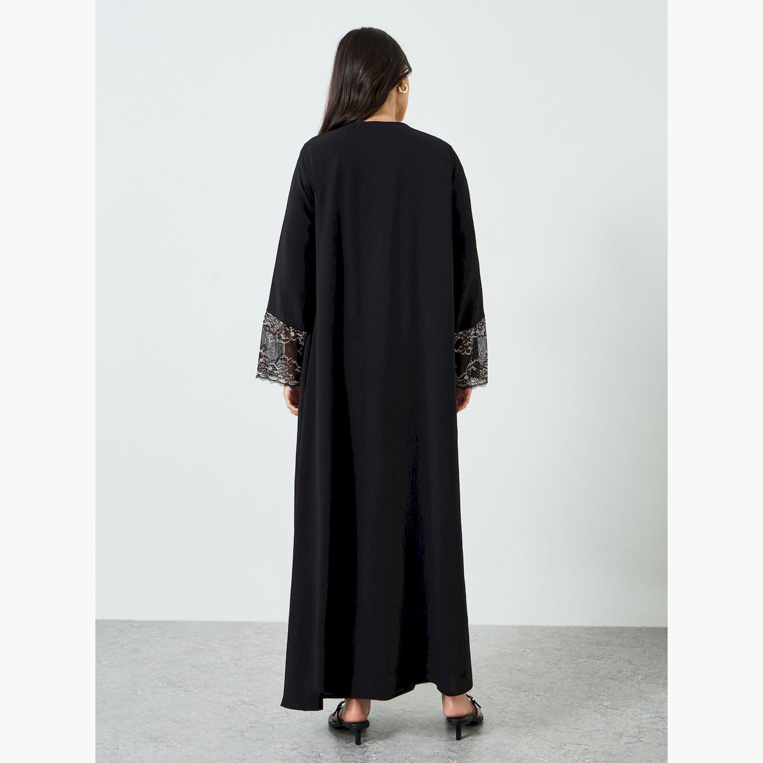 عباية بحافة واسعة وتفاصيل مُطرّزة-women-arabicclothing-abayas-image-4