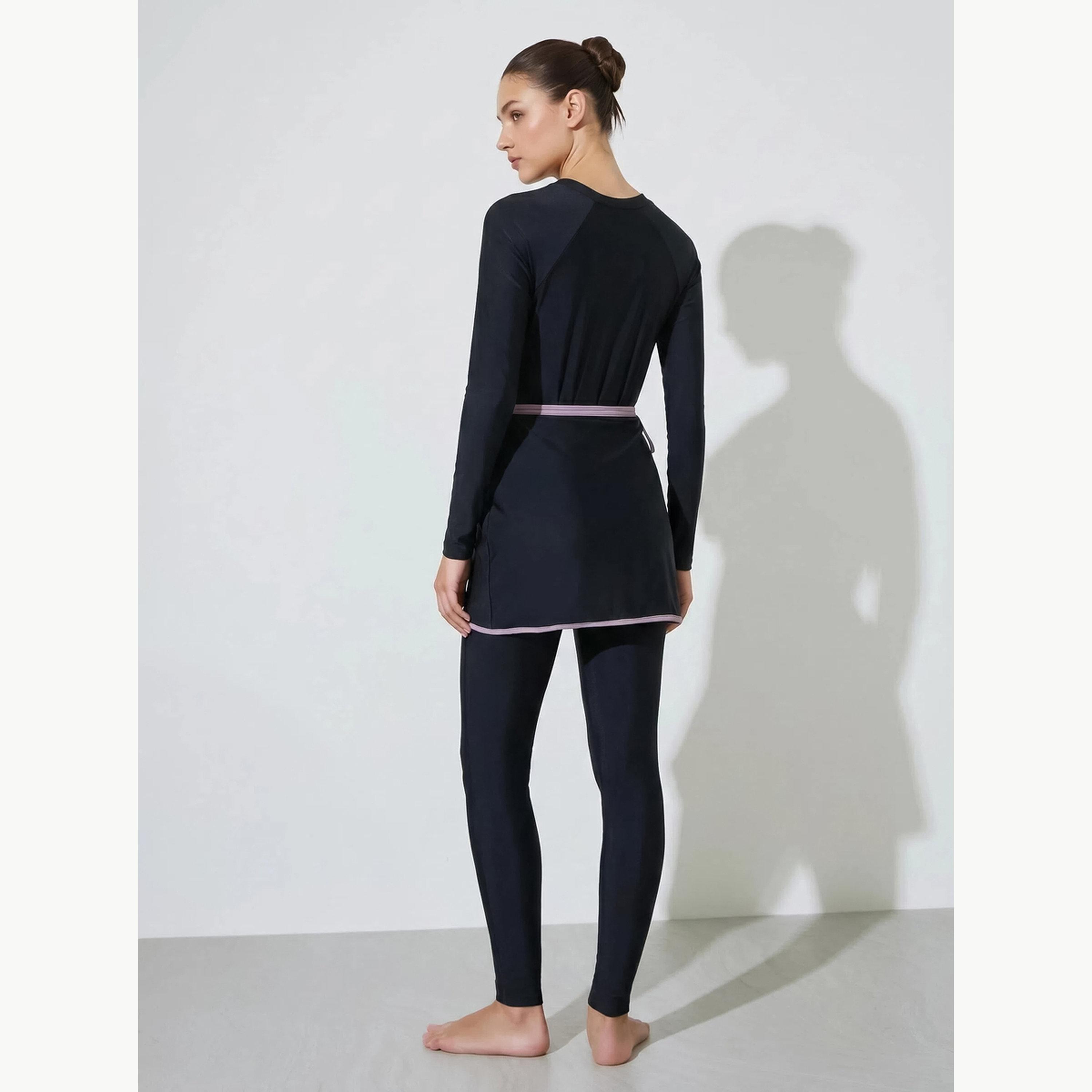 طقم من 3 قطع بدلة سباحة بأكمام ريجلان وكشكش مع تنورة ملفوفة وليقنز-women-clothing-swimandbeach-swim-burkinis-image-3