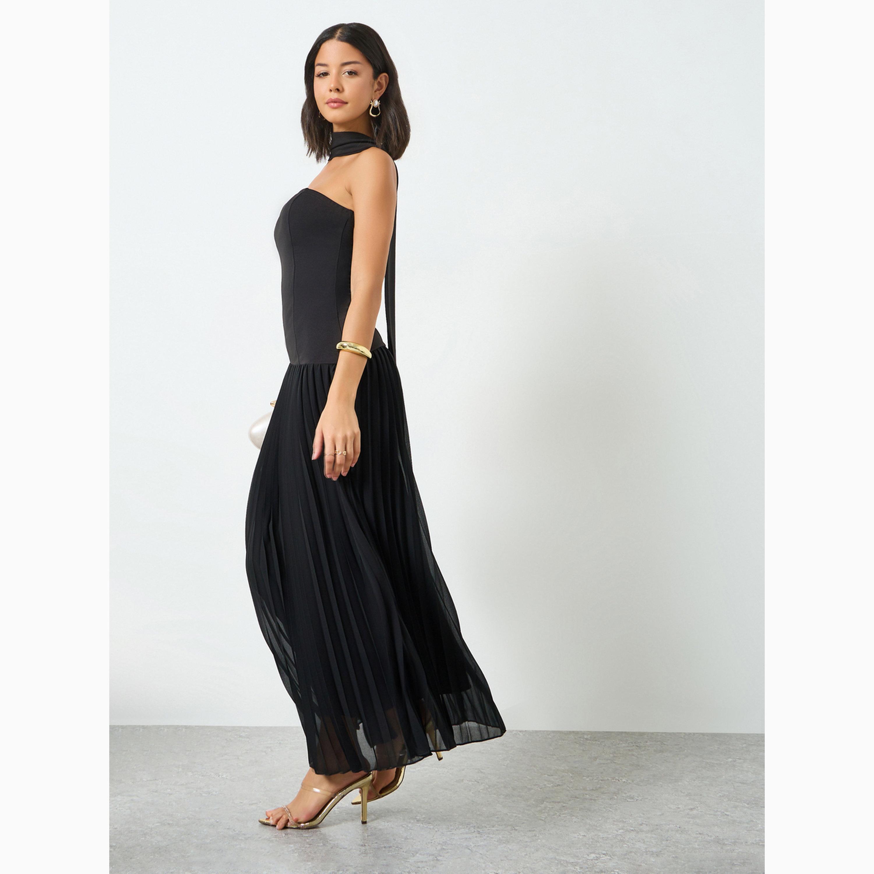 Styli Black Pleated Bandeau Maxi Evening Dress-women-clothing-dresses-image-2