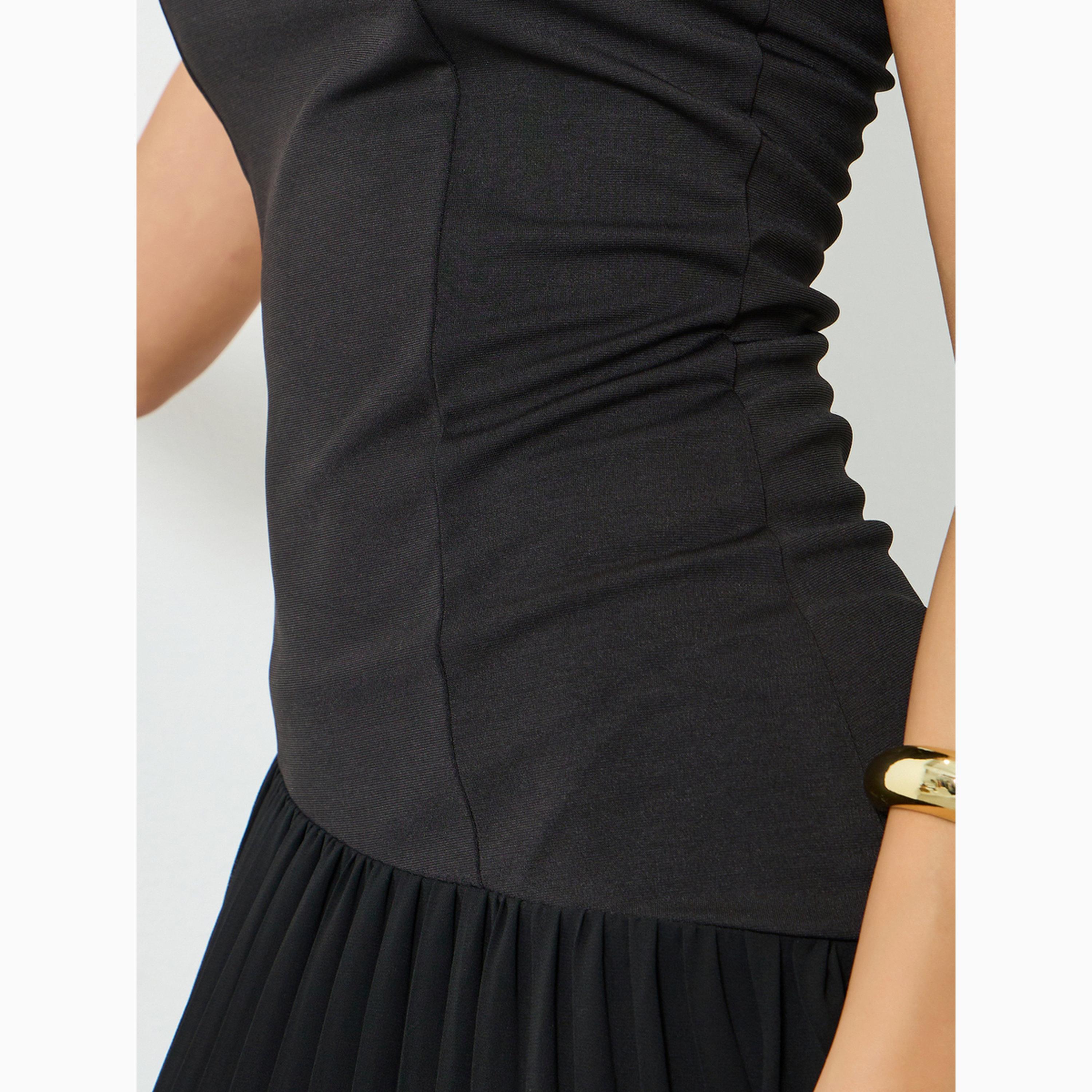 Styli Black Pleated Bandeau Maxi Evening Dress-women-clothing-dresses-image-4