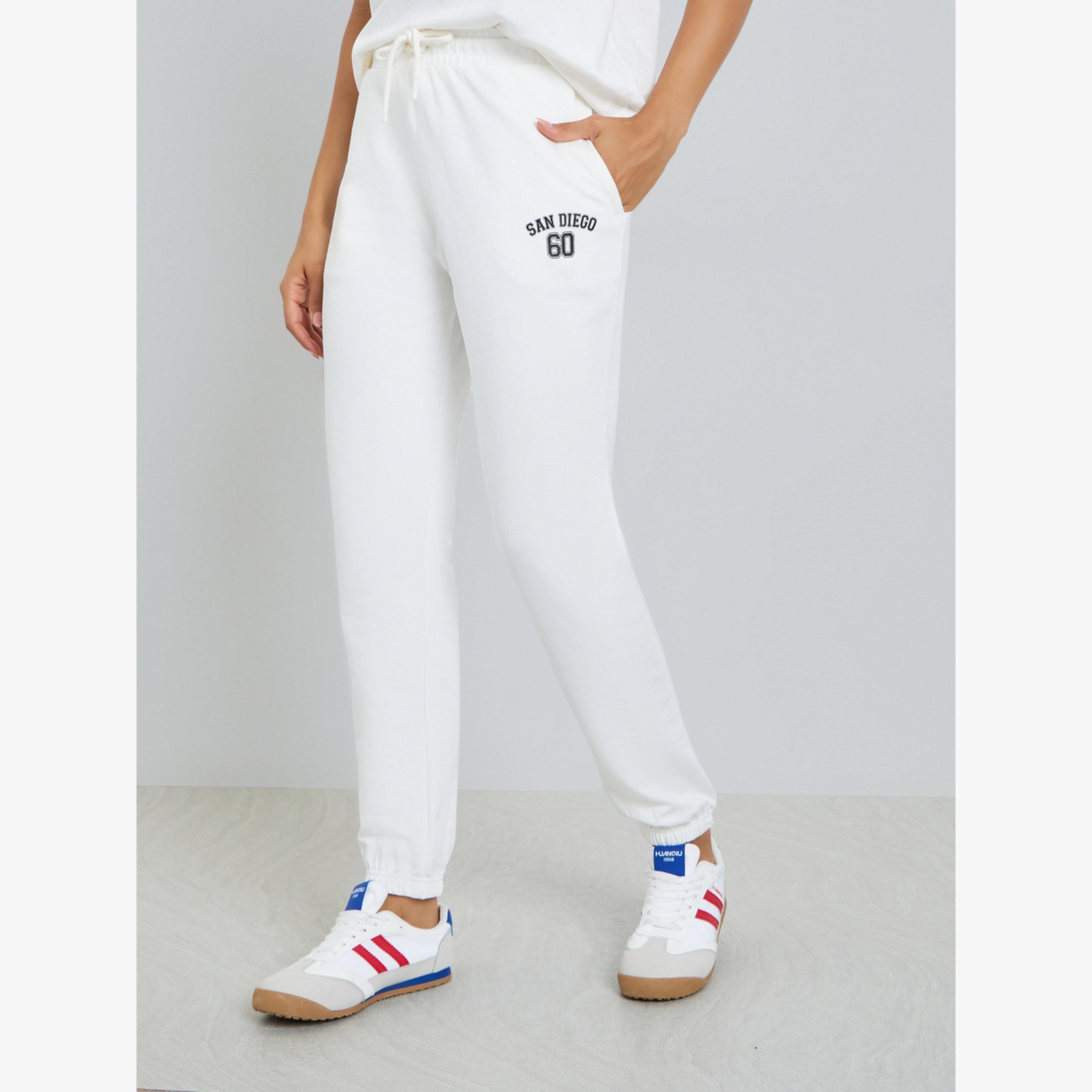 Styli Oversized Printed T-Shirt and Cuffed Joggers Co-Ords-women-clothing-coordsets-image-5