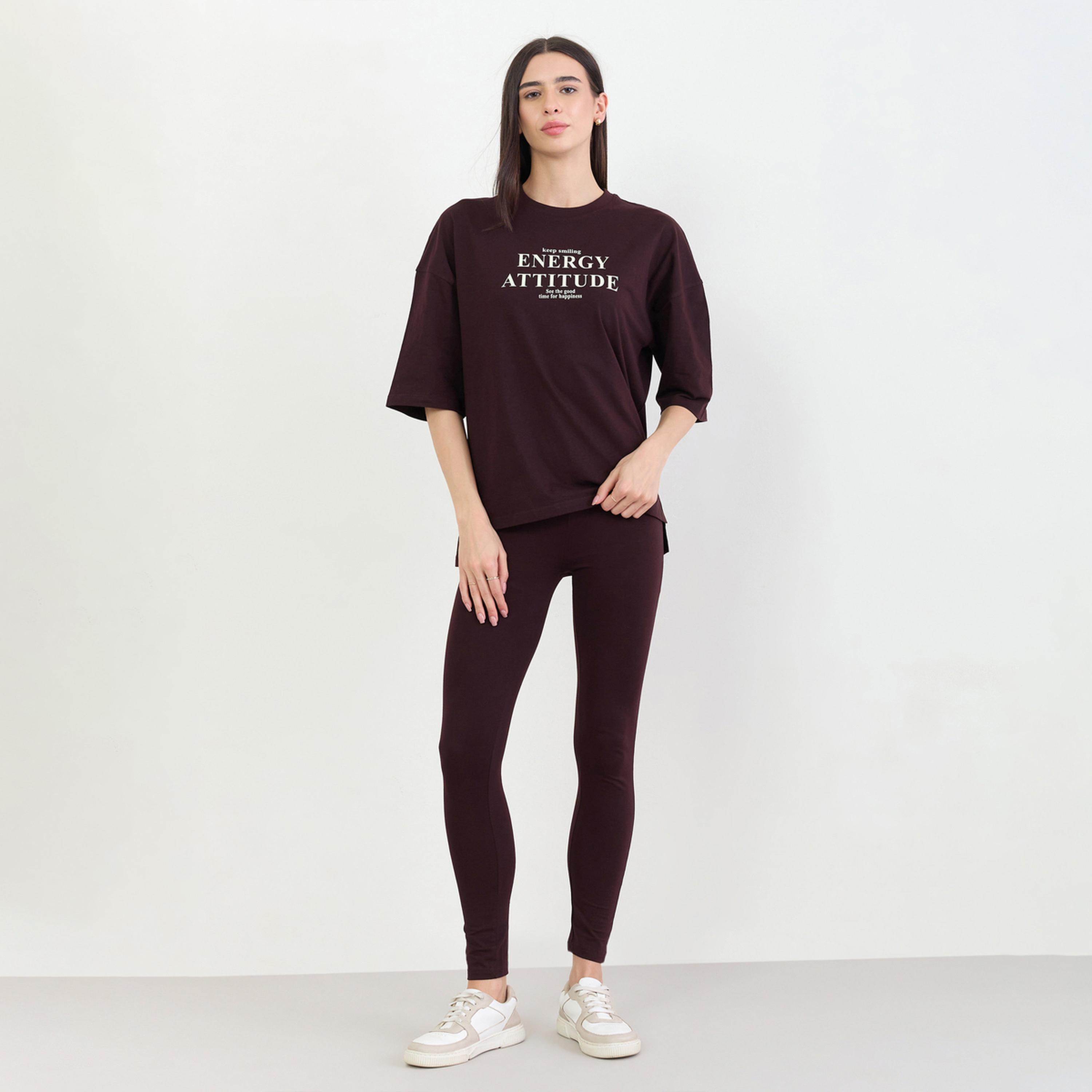 مجموعة من ليقنز وتيشيرت بقصة مريحة وبطبعات-women-clothing-coordsets-image-1